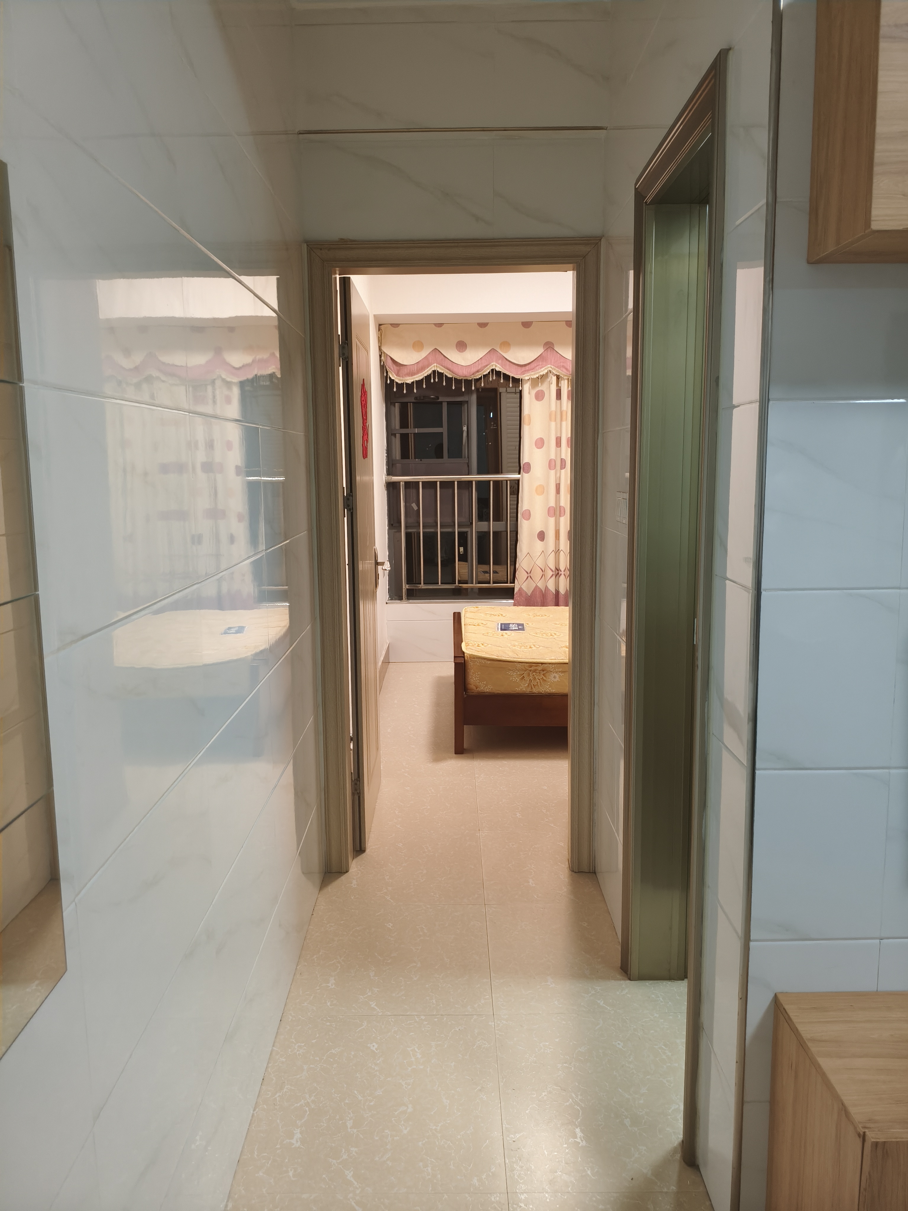 珠江愉景新城  1室1厅1卫   17.00万客厅