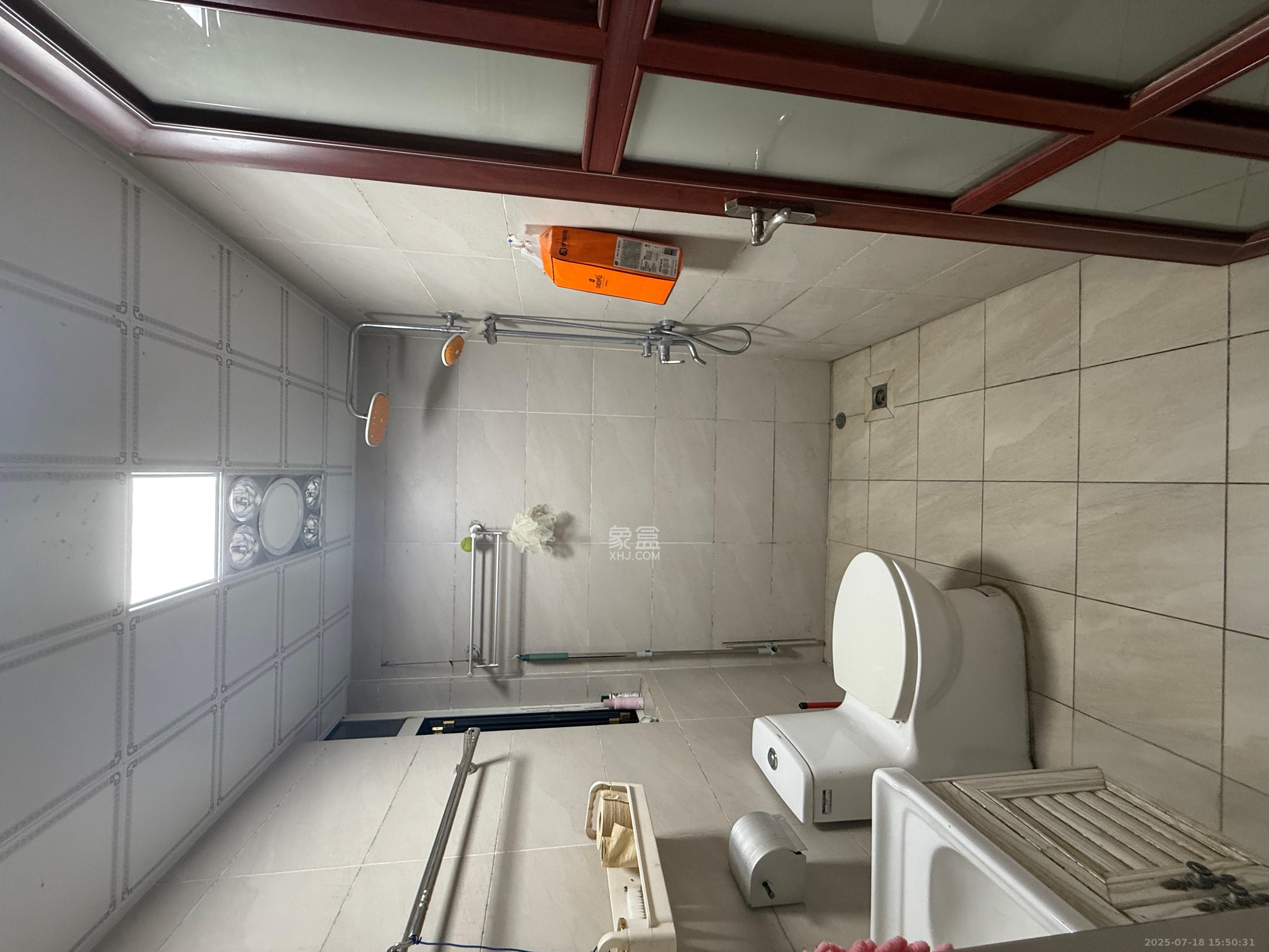 北辰三角洲B2E2区 3室2厅2卫 3100.0元/月 北辰三角洲B2E2区 3室2厅2卫 3100.0元/月室内图