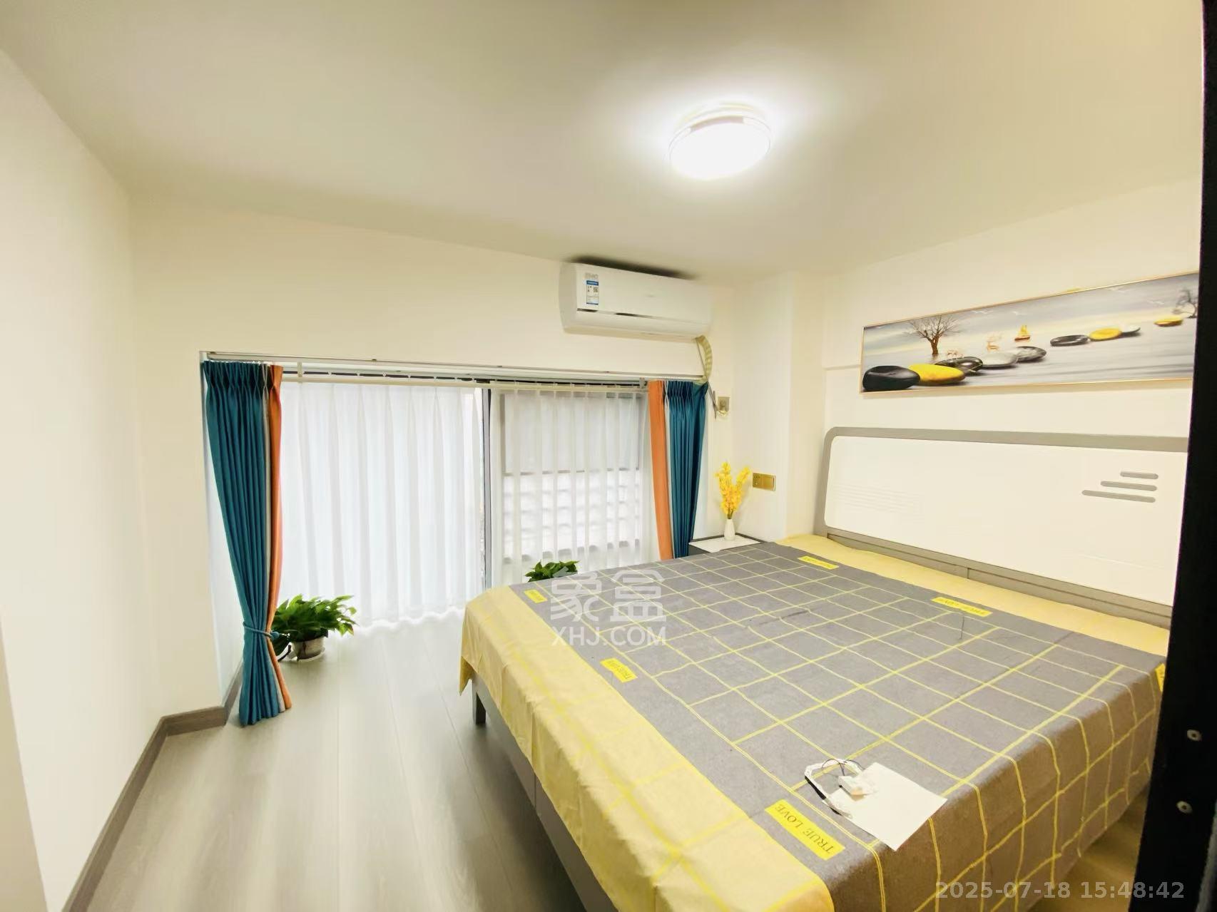 龙湖铂金岛  1室0厅0卫   2300.00元/月室内图