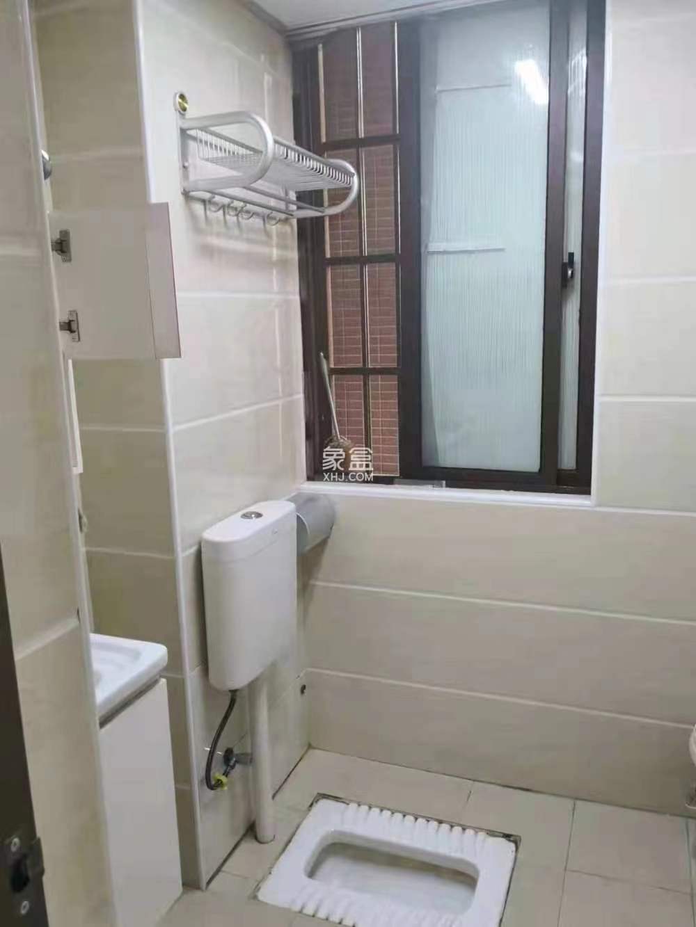 明兴翰苑一期 2室2厅1卫 1700.00元/月 明兴翰苑一期 2室2厅1卫 1700.00元/月室内图