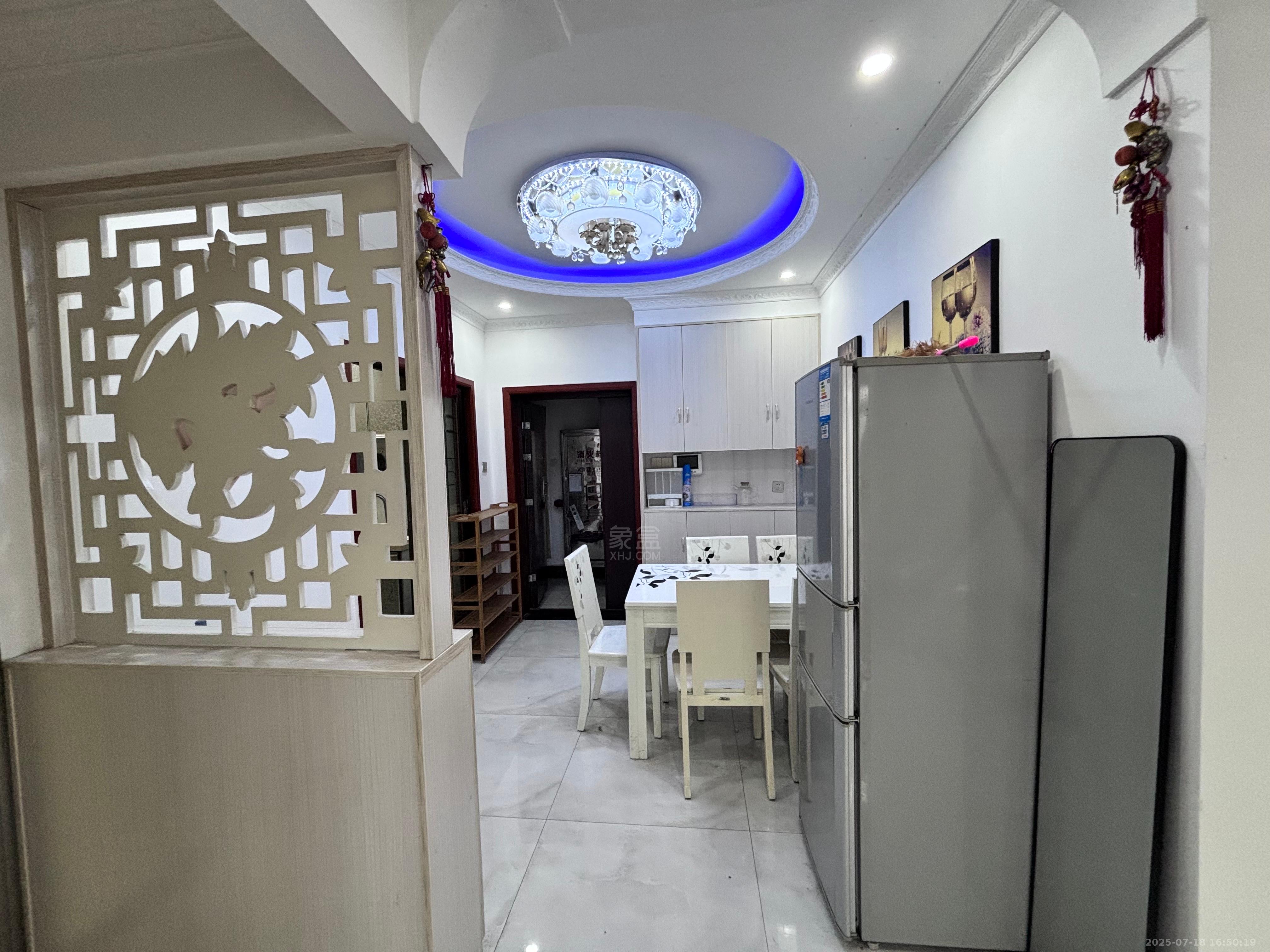 金碧花园 2室2厅1卫 1600.0元/月 金碧花园 2室2厅1卫 1600.0元/月室内图