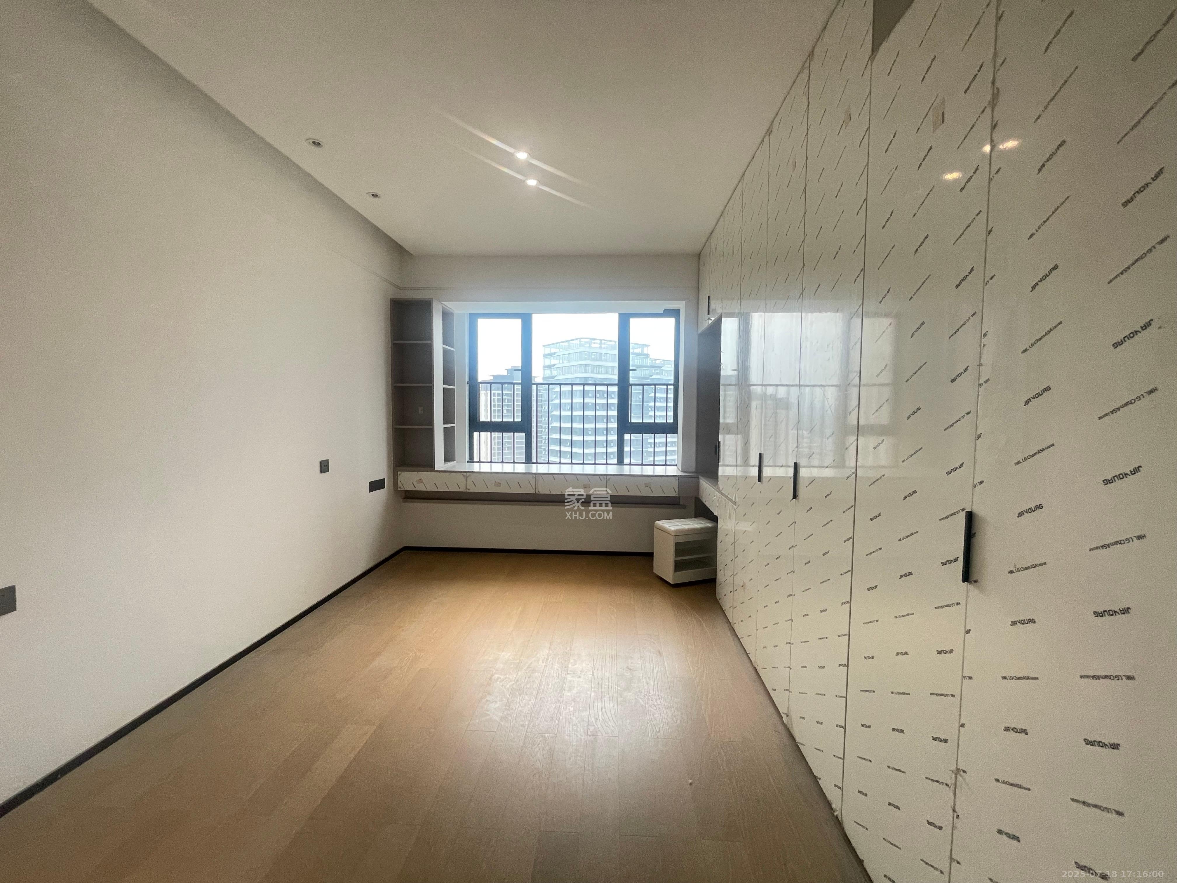 万科滨河道 4室2厅2卫 3000.0元/月 万科滨河道 4室2厅2卫 3000.0元/月室内图