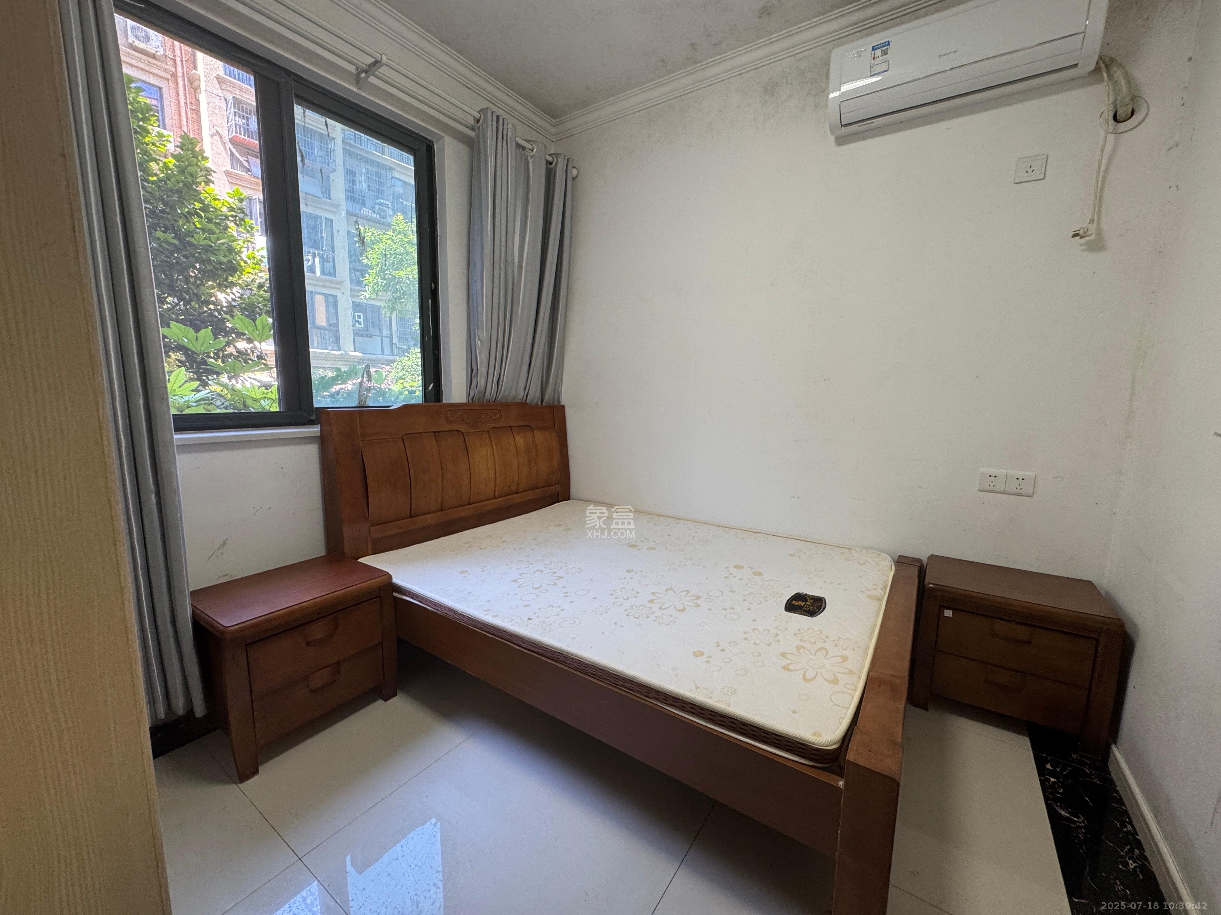 澳海月亮湾  3室2厅1卫    1800.0元/月室内图