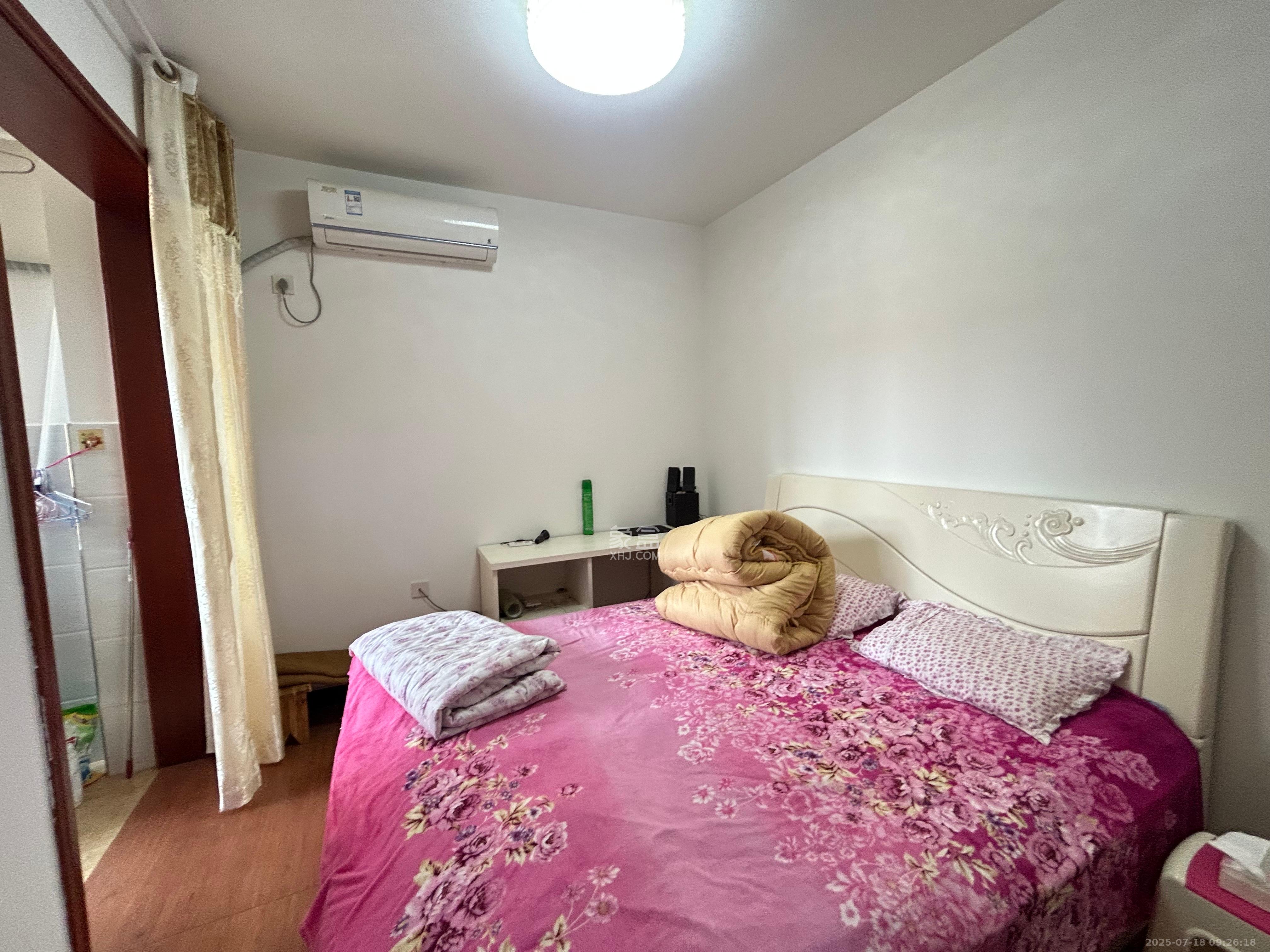 怡海星城  3室2厅2卫    2200.0元/月室内图