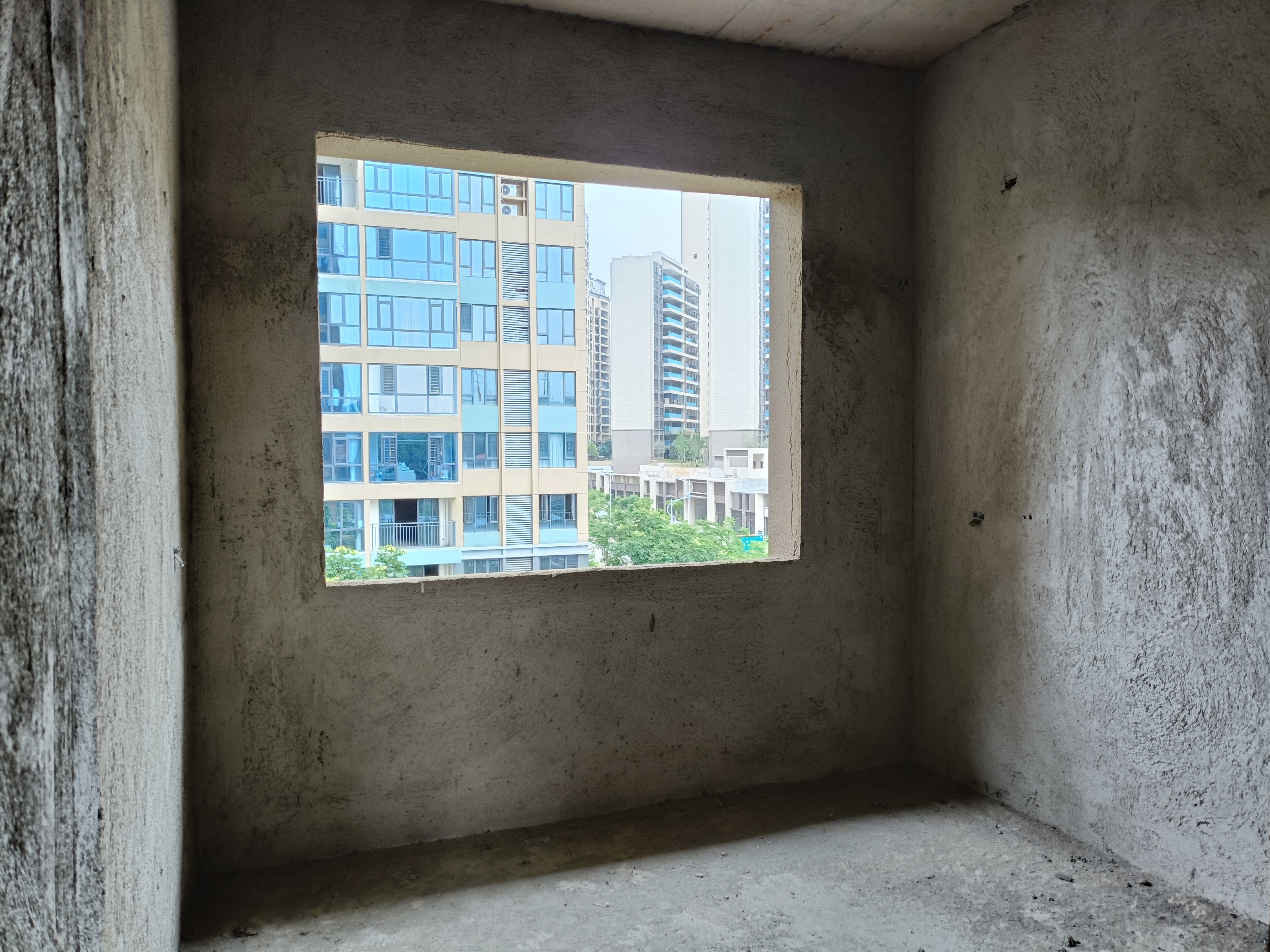 城市公园 5室2厅2卫 72.0万 城市公园 5室2厅2卫 72.0万客厅