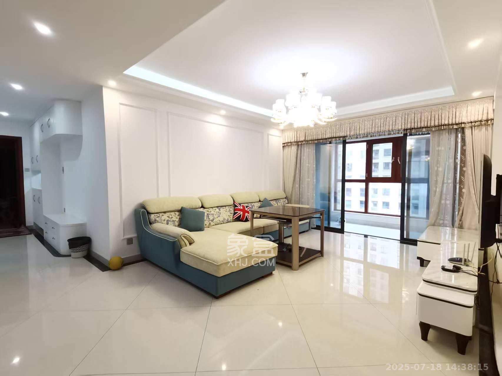 中海梅溪湖壹号  3室2厅2卫    3300.0元/月室内图