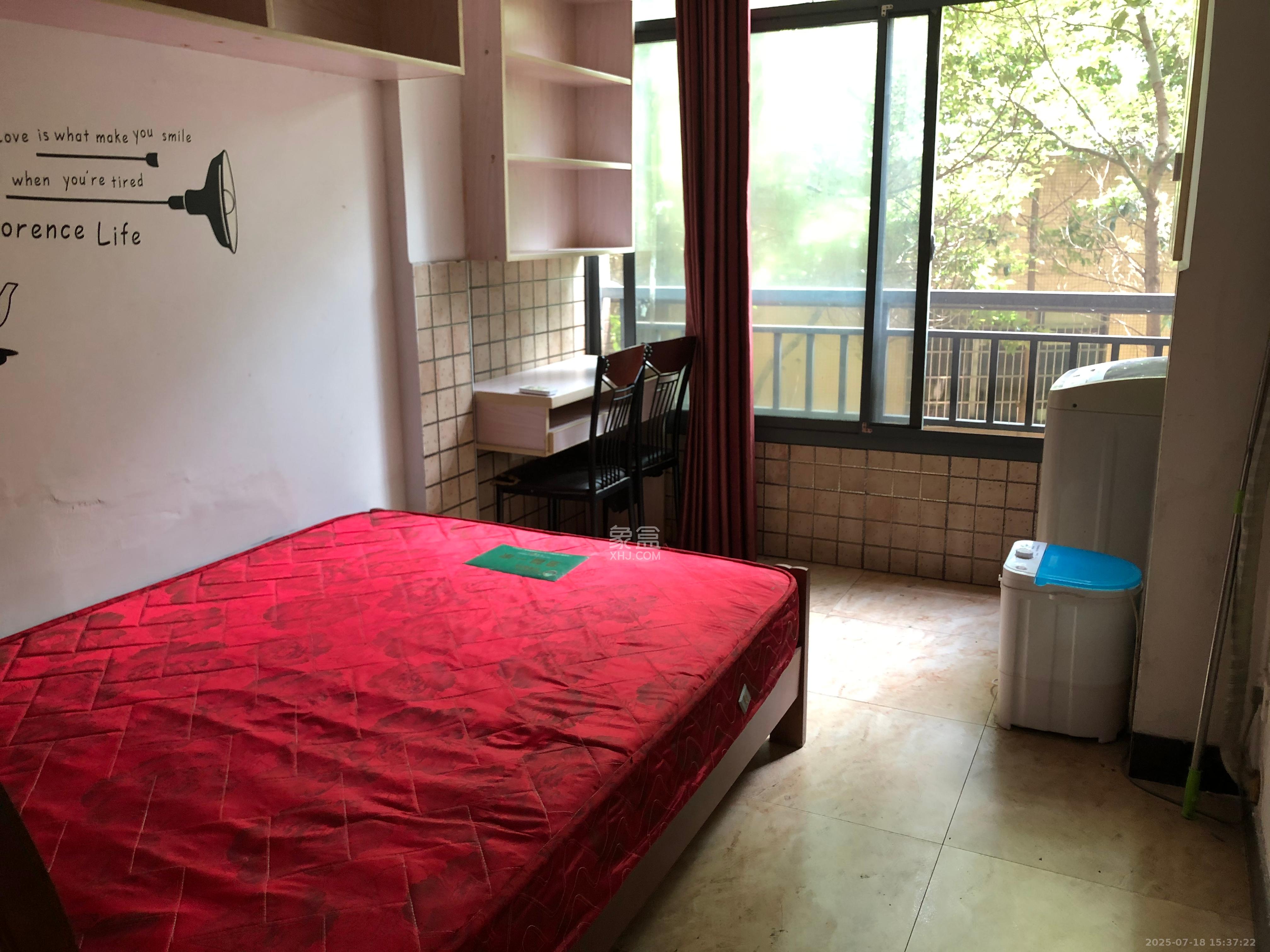 上峰苑(兰亭玥岛) 2室2厅1卫 1800.0元/月 上峰苑(兰亭玥岛) 2室2厅1卫 1800.0元/月室内图