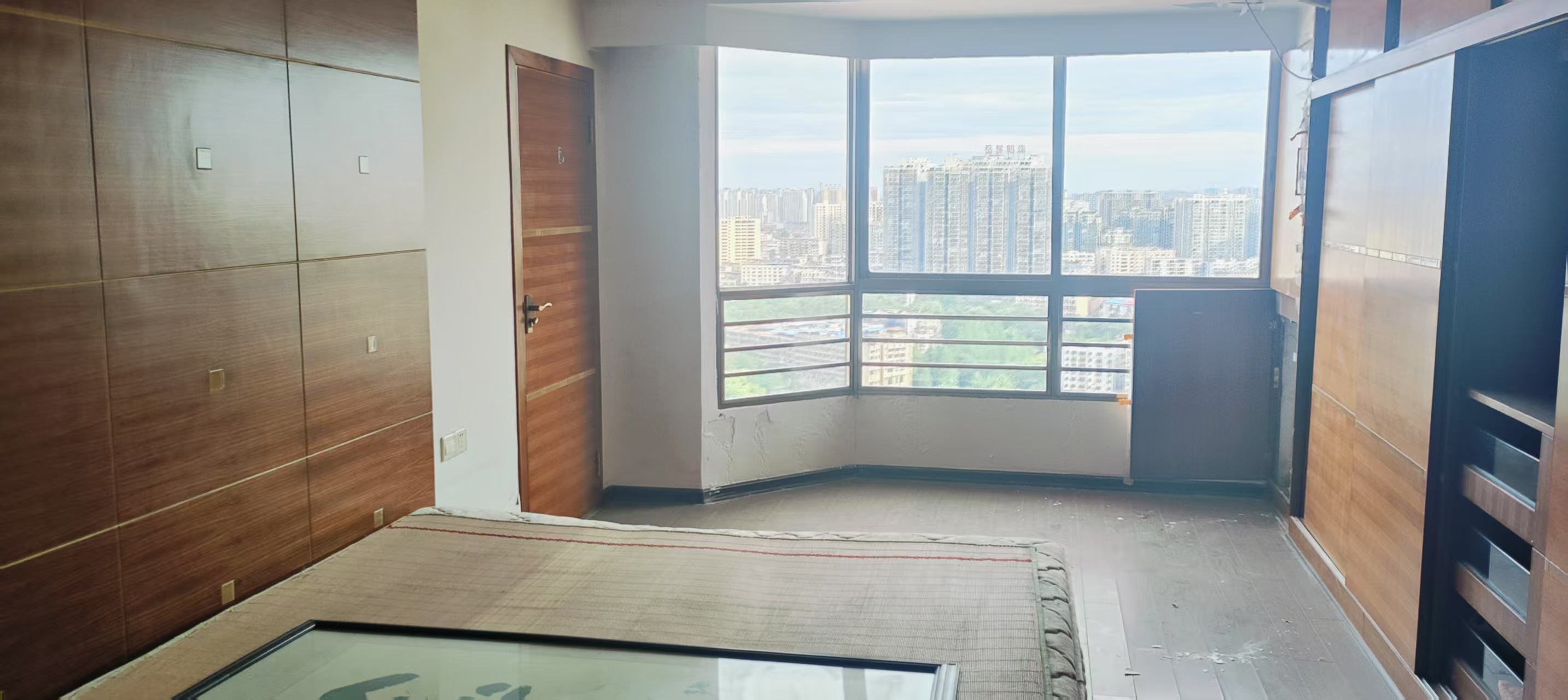 永兴阁A座  4室2厅2卫    2000.0元/月 永兴阁A座  4室2厅2卫    2000.0元/月室内图