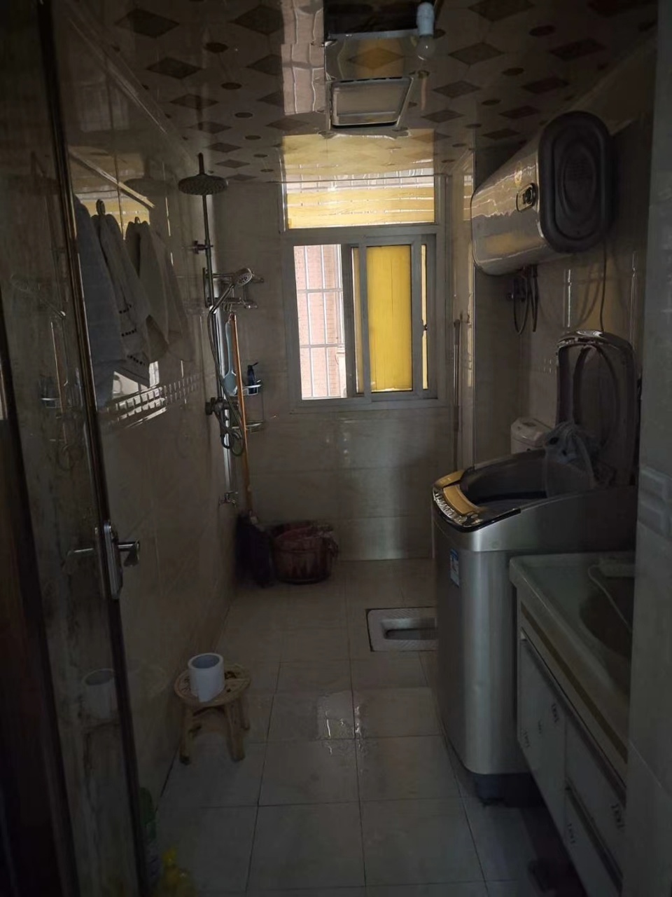 湘中园 3室2厅2卫 1600.0元/月 湘中园 3室2厅2卫 1600.0元/月室内图