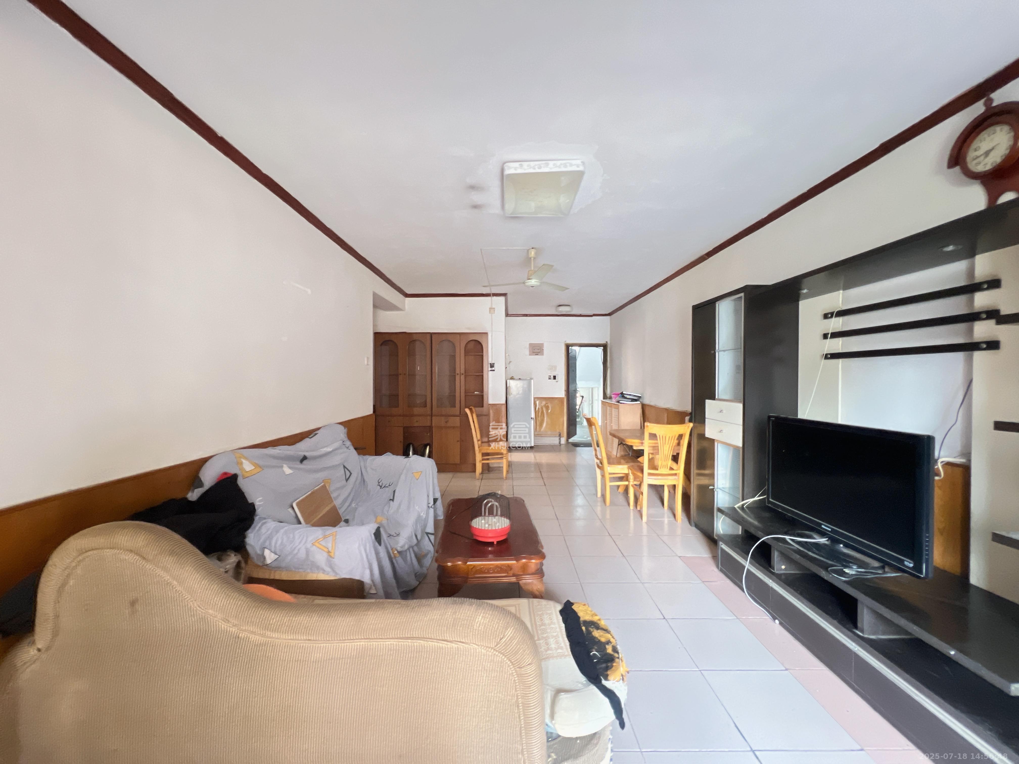 便河边社区  2室2厅1卫    1600.0元/月室内图