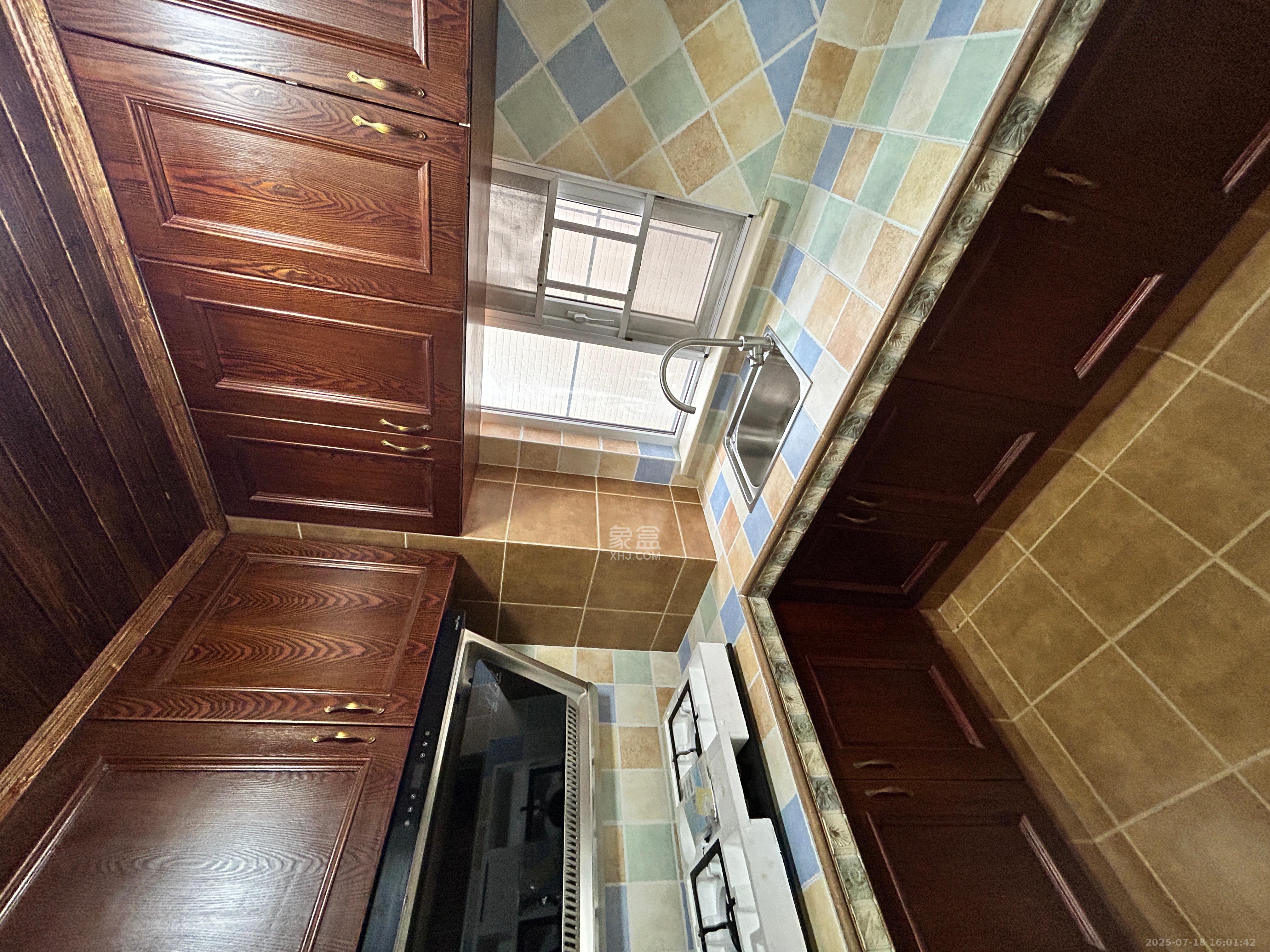 和悦城(蟠龙景苑) 1室0厅0卫 2500.0元/月 和悦城(蟠龙景苑) 1室0厅0卫 2500.0元/月室内图