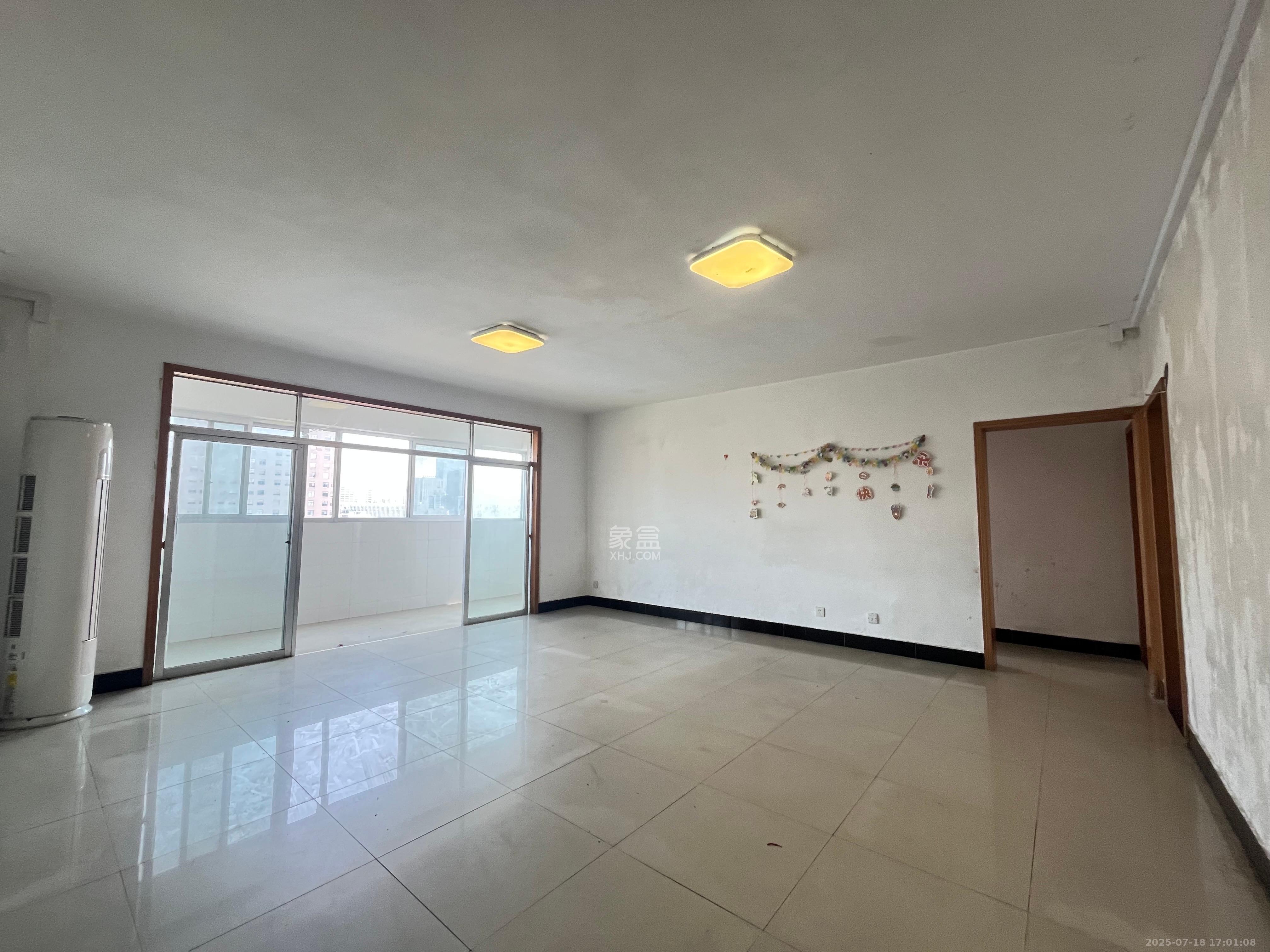 活力康城  3室2厅1卫    3000.0元/月 活力康城  3室2厅1卫    3000.0元/月室内图