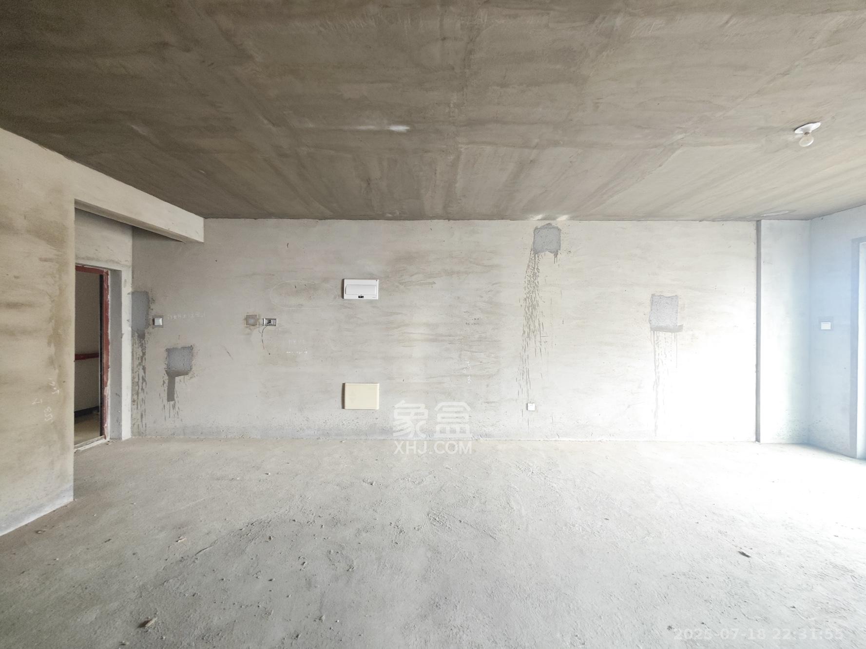 中建嘉和城  3室2厅2卫   68.50万