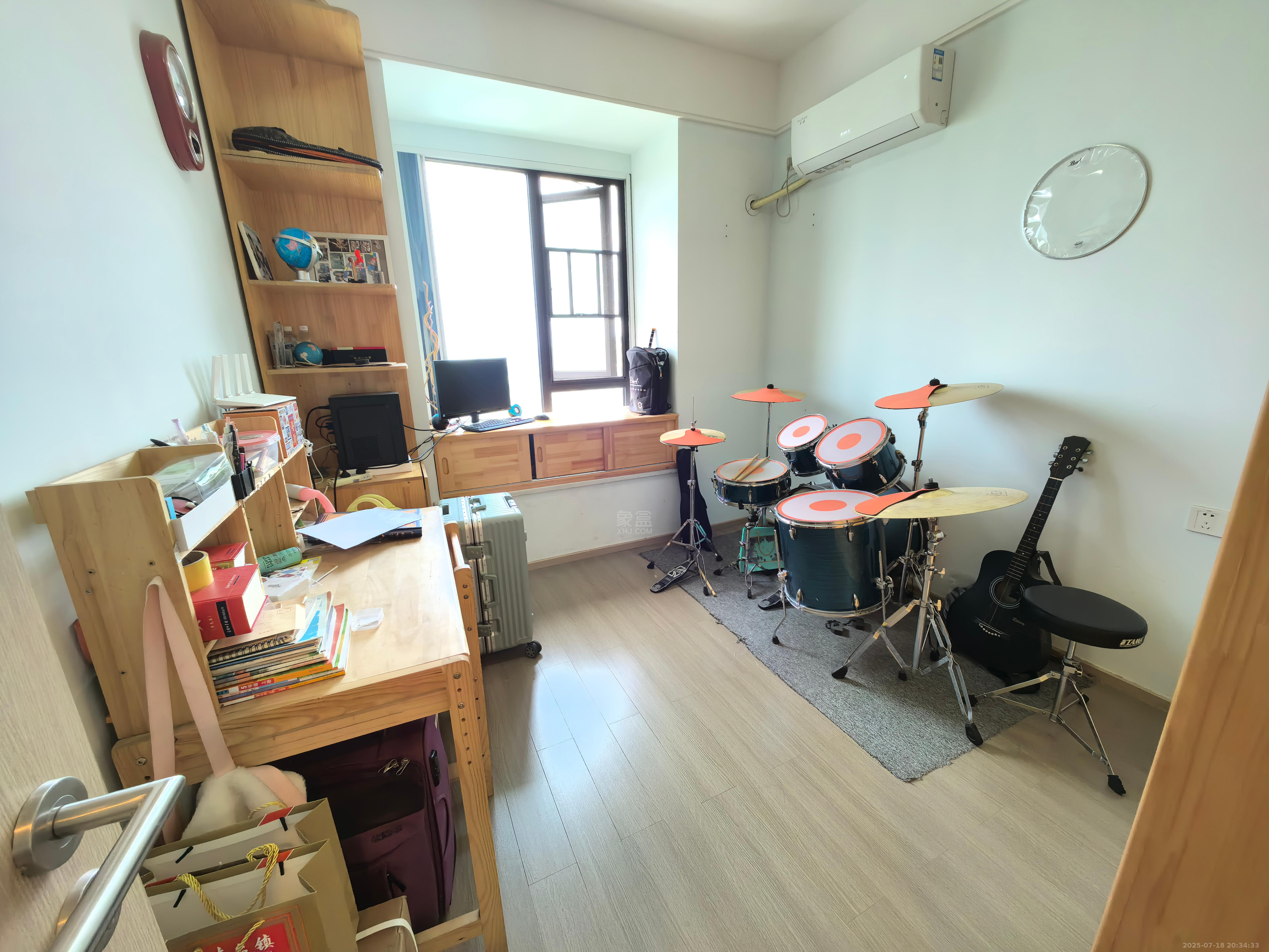 金茂如茂苑 4室2厅2卫 2400.0元/月 金茂如茂苑 4室2厅2卫 2400.0元/月室内图