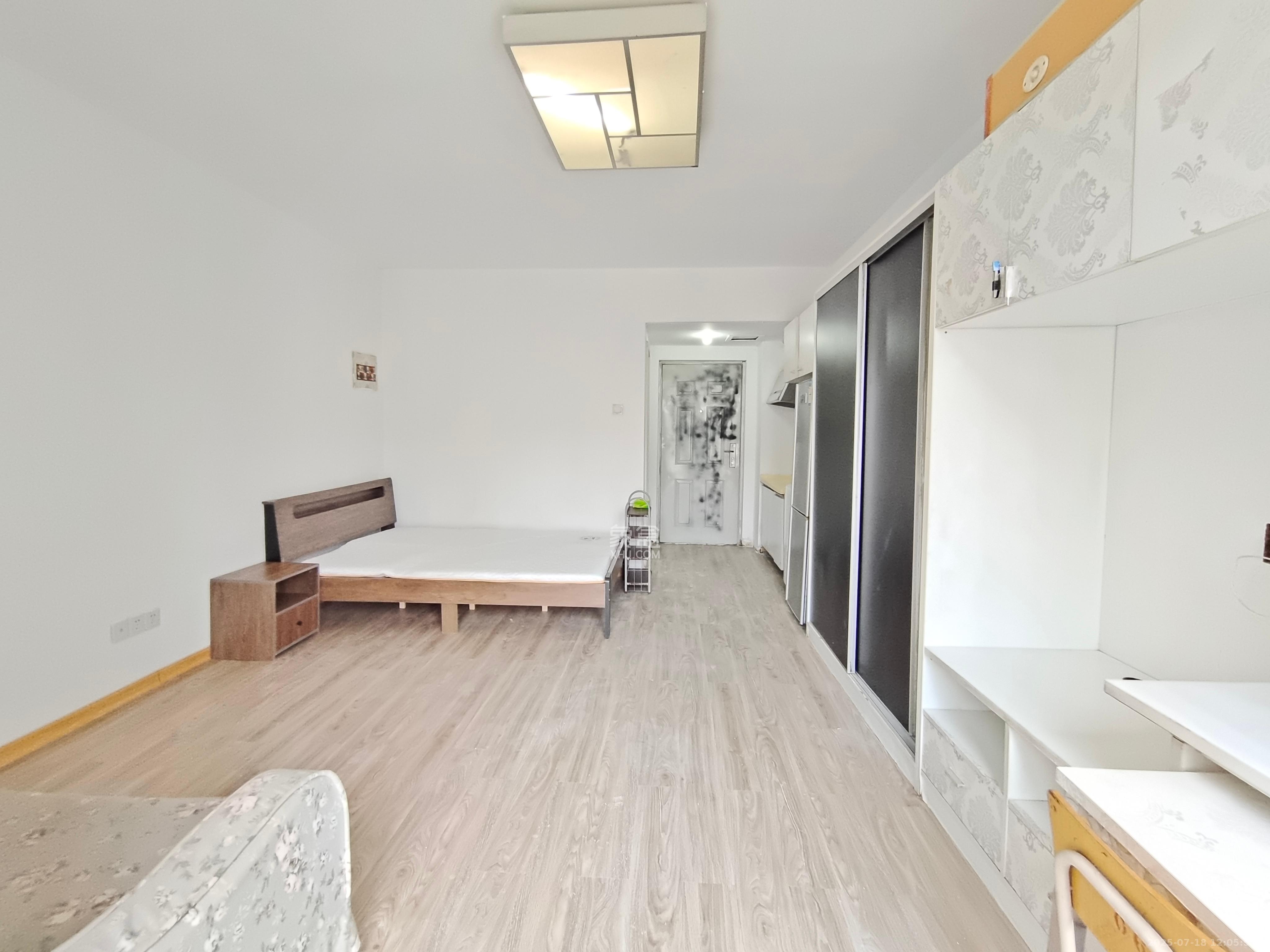 阳光100二期 1室0厅1卫 1100.0元/月 阳光100二期 1室0厅1卫 1100.0元/月室内图