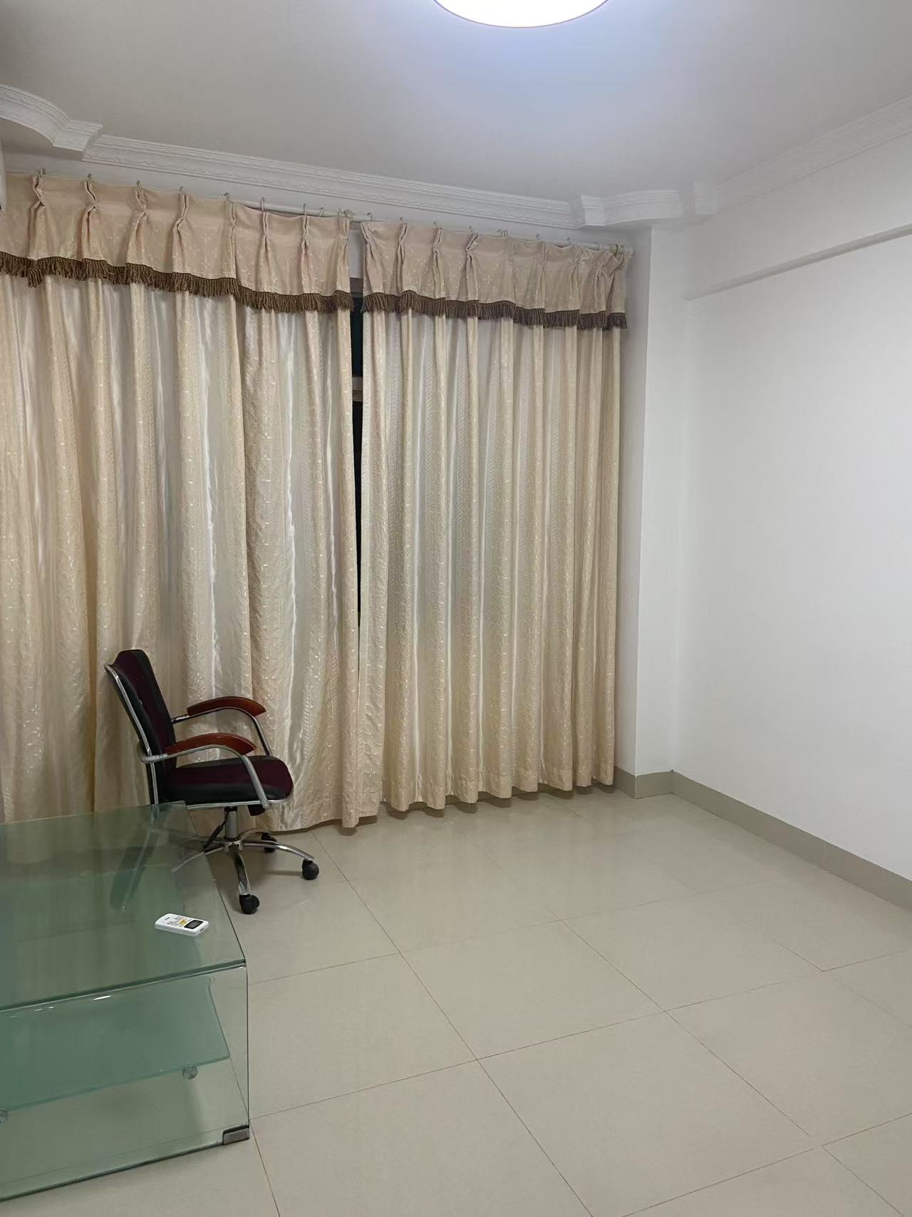 农垦一供大院  3室2厅2卫    2300.0元/月 农垦一供大院  3室2厅2卫    2300.0元/月室内图