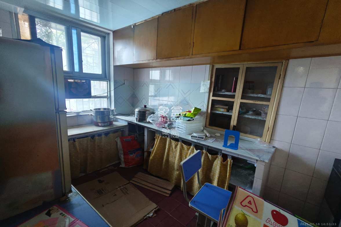 水泵厂宿舍  2室2厅1卫    1800.0元/月 水泵厂宿舍  2室2厅1卫    1800.0元/月室内图