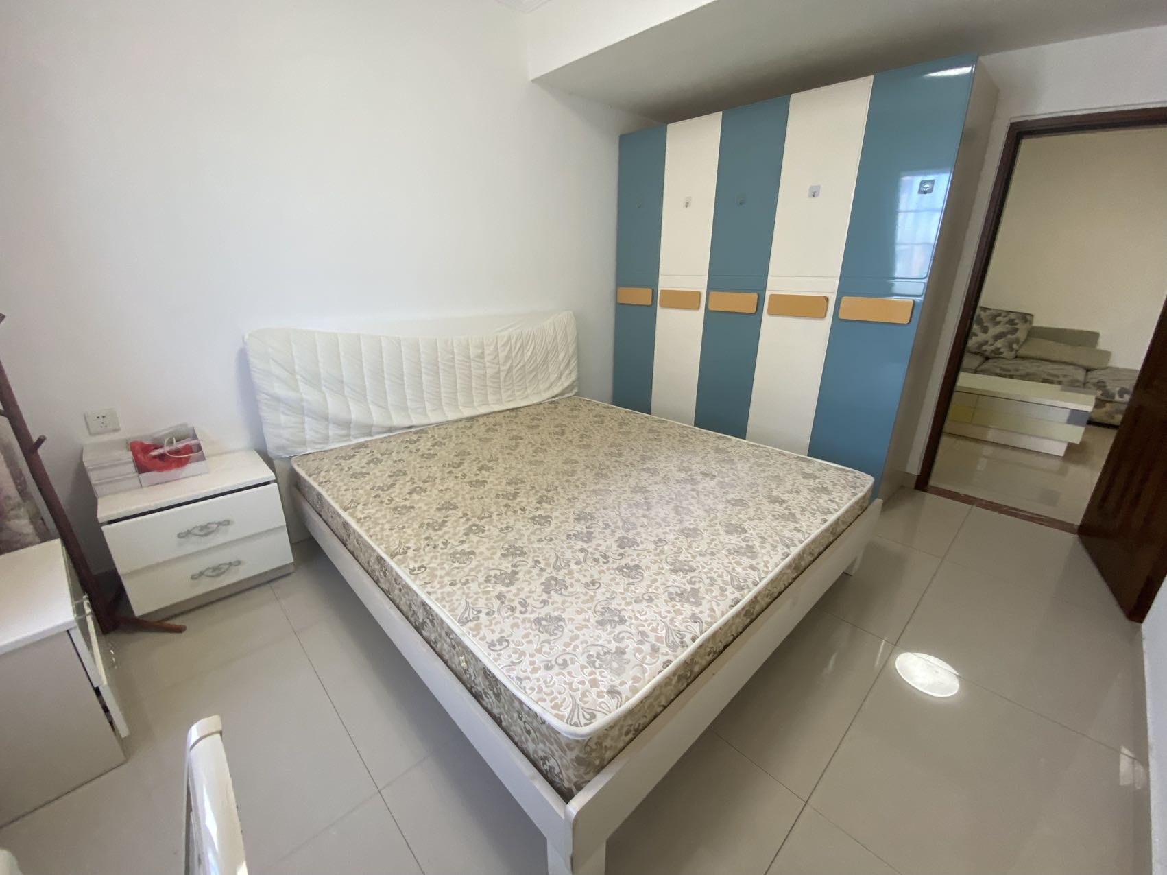 昌信公寓 3室2厅1卫 88.0万 昌信公寓 3室2厅1卫 88.0万室内图