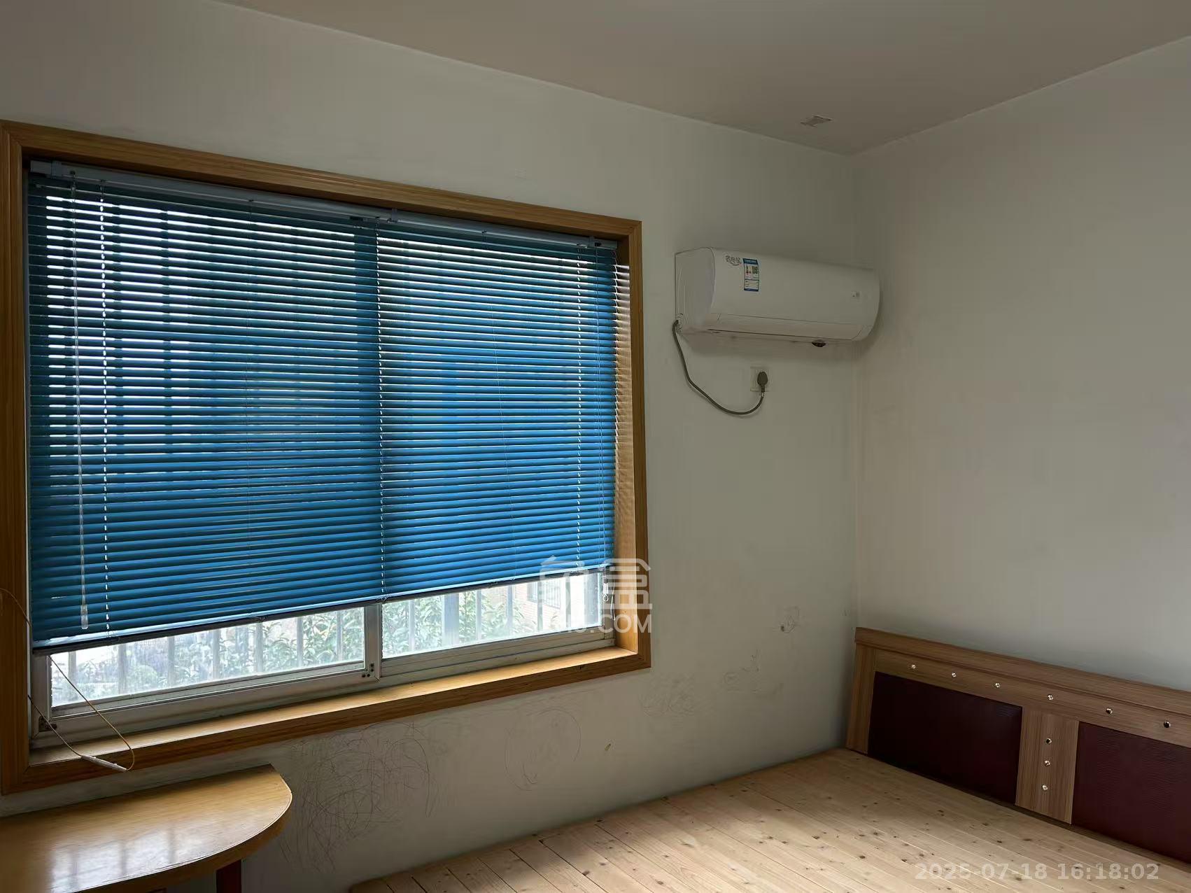 高林金三华邸 2室2厅1卫 1700.0元/月 高林金三华邸 2室2厅1卫 1700.0元/月室内图