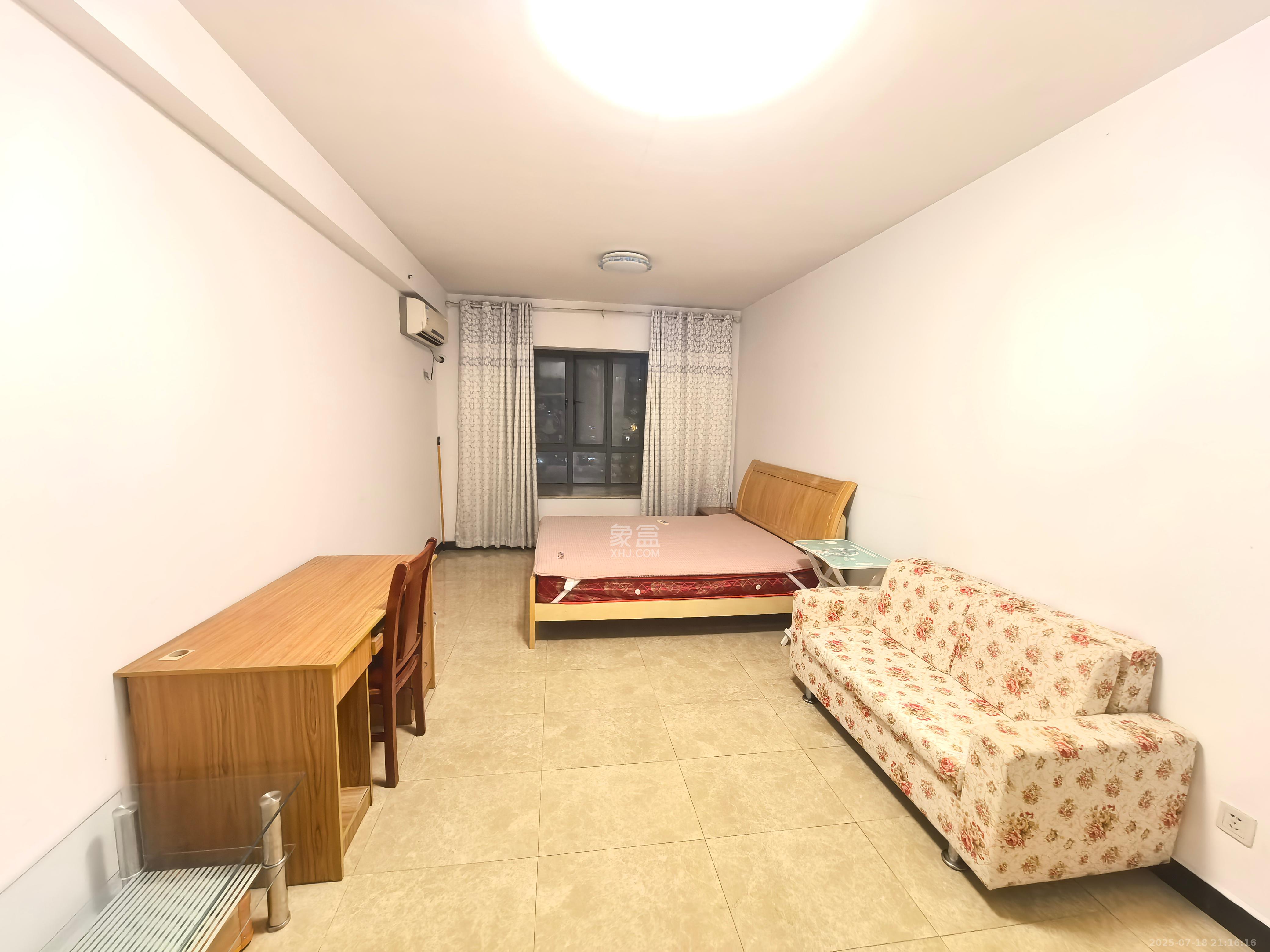 湘府东苑  1室1厅1卫   1300.00元/月