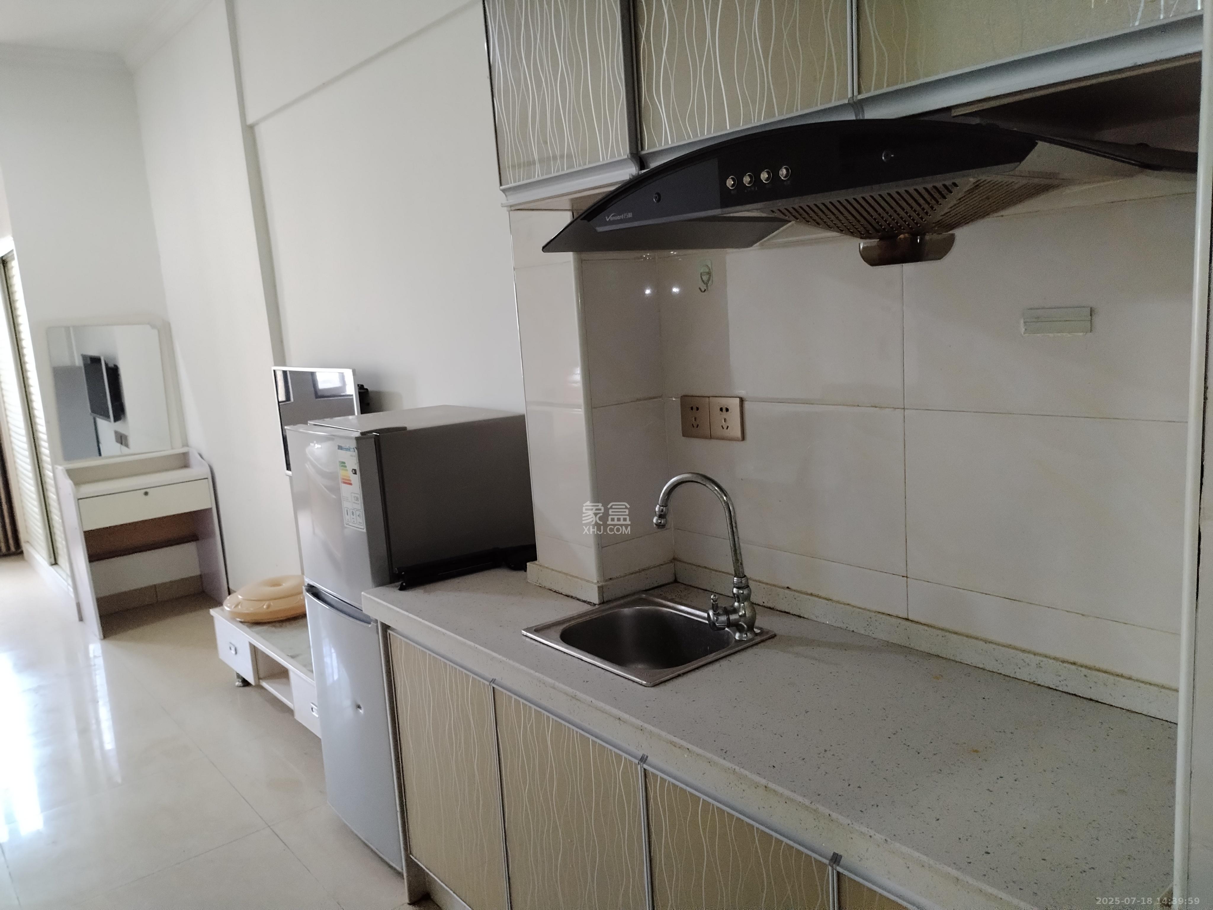 钰龙天下二期(钰龙佳园) 1室0厅1卫 1300.0元/月 钰龙天下二期(钰龙佳园) 1室0厅1卫 1300.0元/月室内图