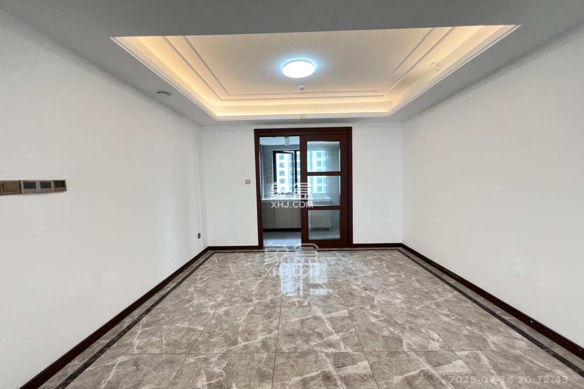 绿地长沙城际空间站(绿地新里佳苑) 1室0厅0卫 4500.0元/月 绿地长沙城际空间站(绿地新里佳苑) 1室0厅0卫 4500.0元/月室内图