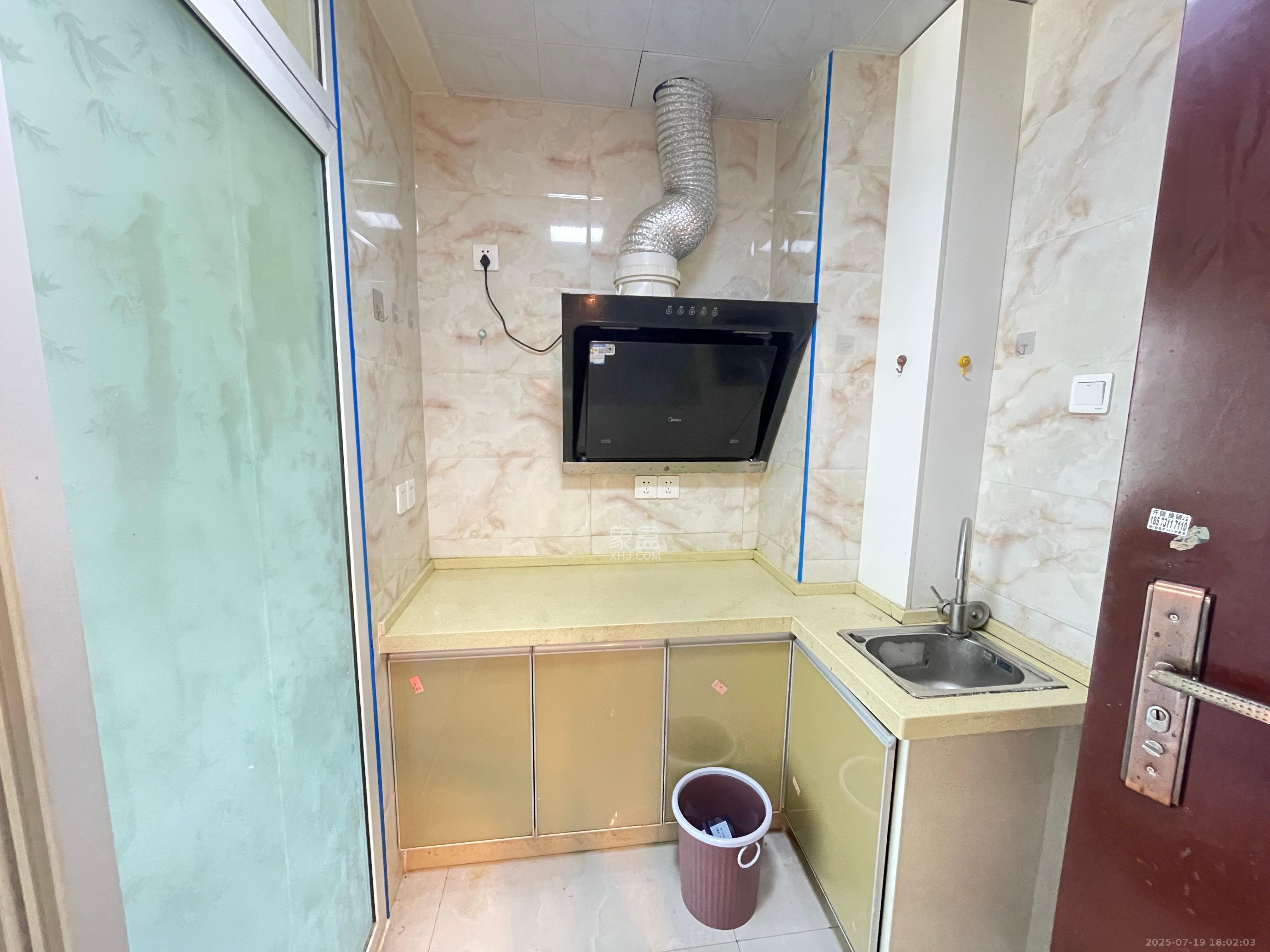 星城映象 1室1厅1卫 1700.0元/月 星城映象 1室1厅1卫 1700.0元/月室内图