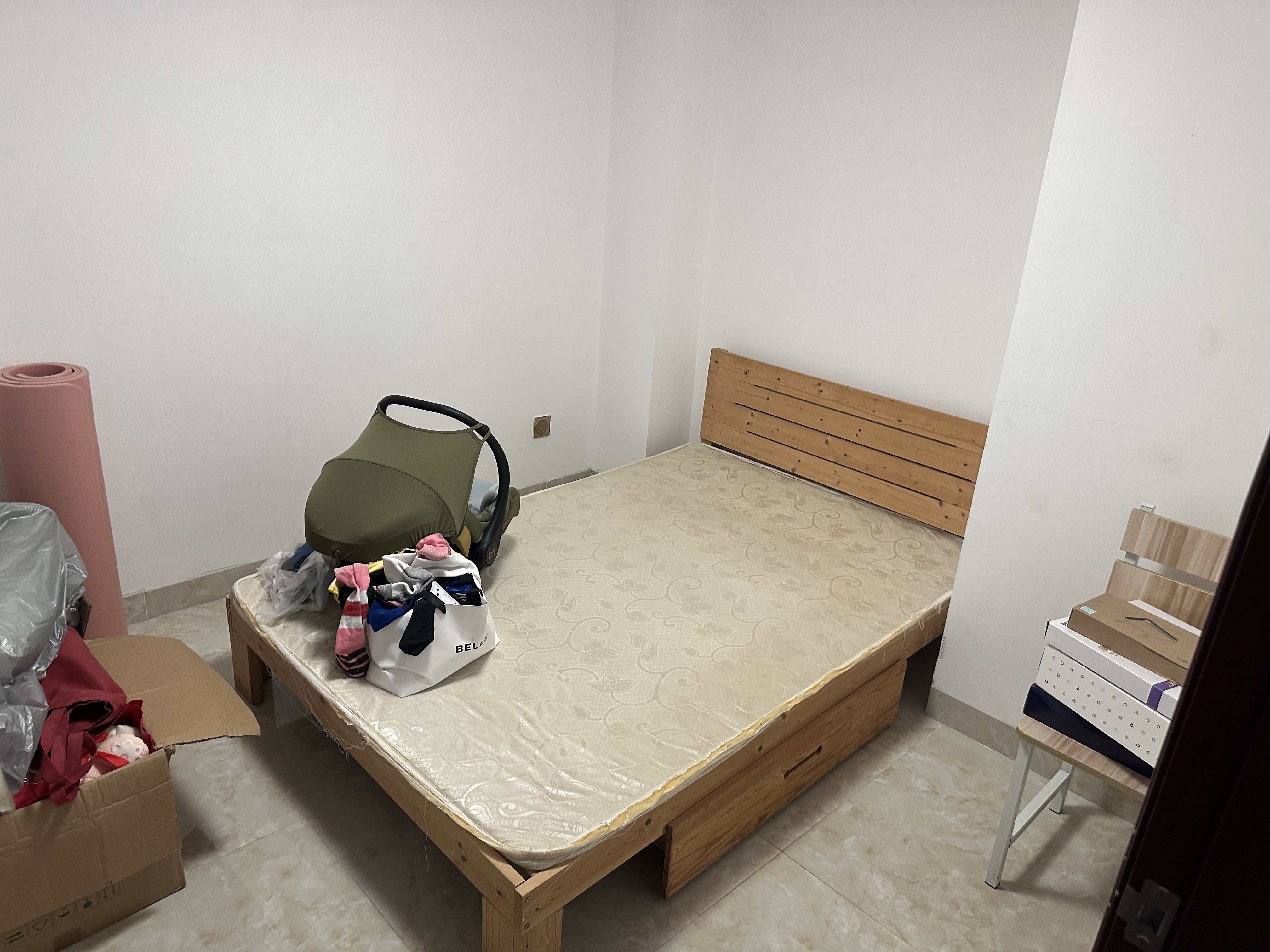 怡昌花园  3室2厅1卫    2100.0元/月室内图