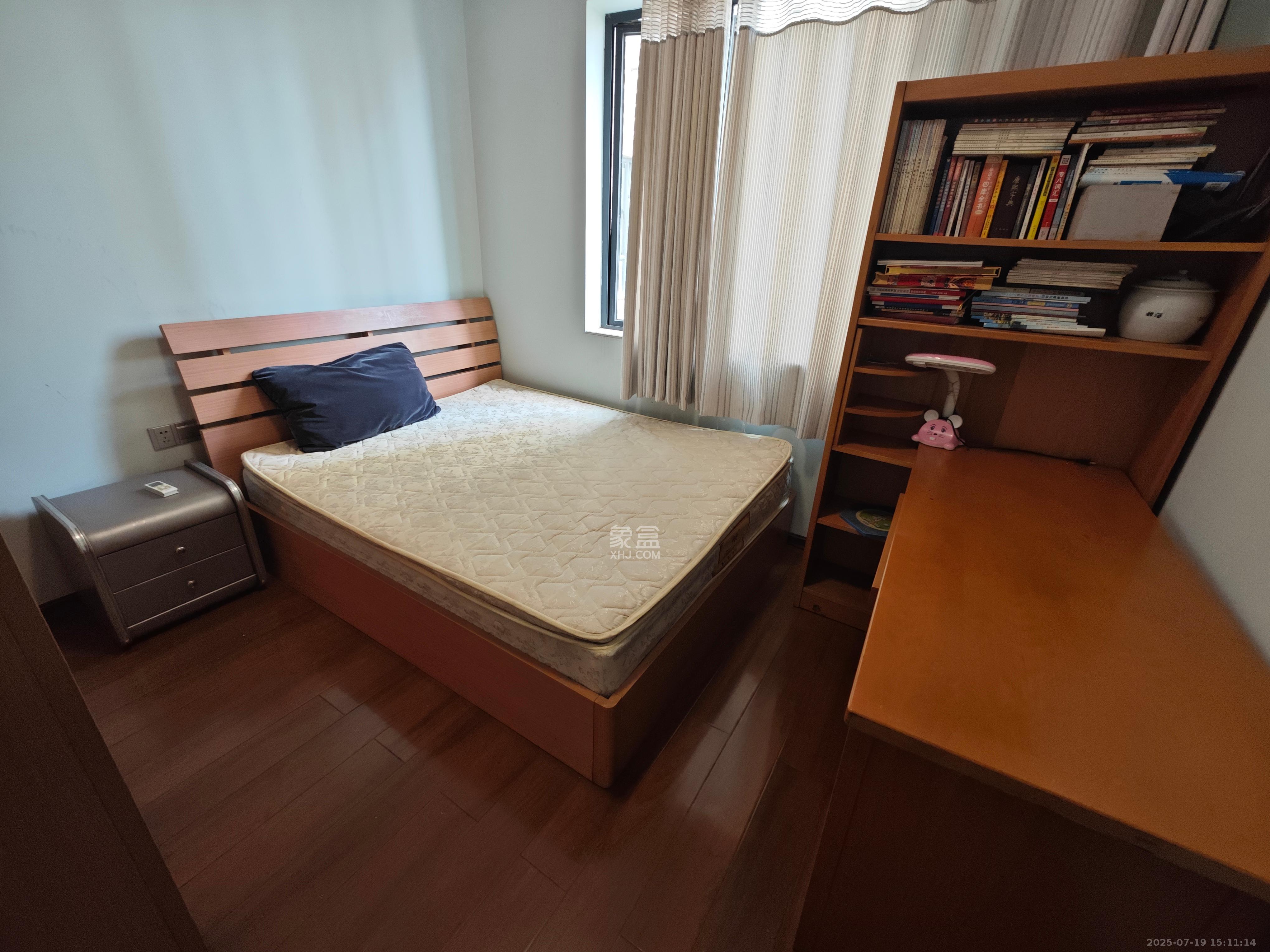 莱茵城  2室2厅1卫    2200.0元/月室内图