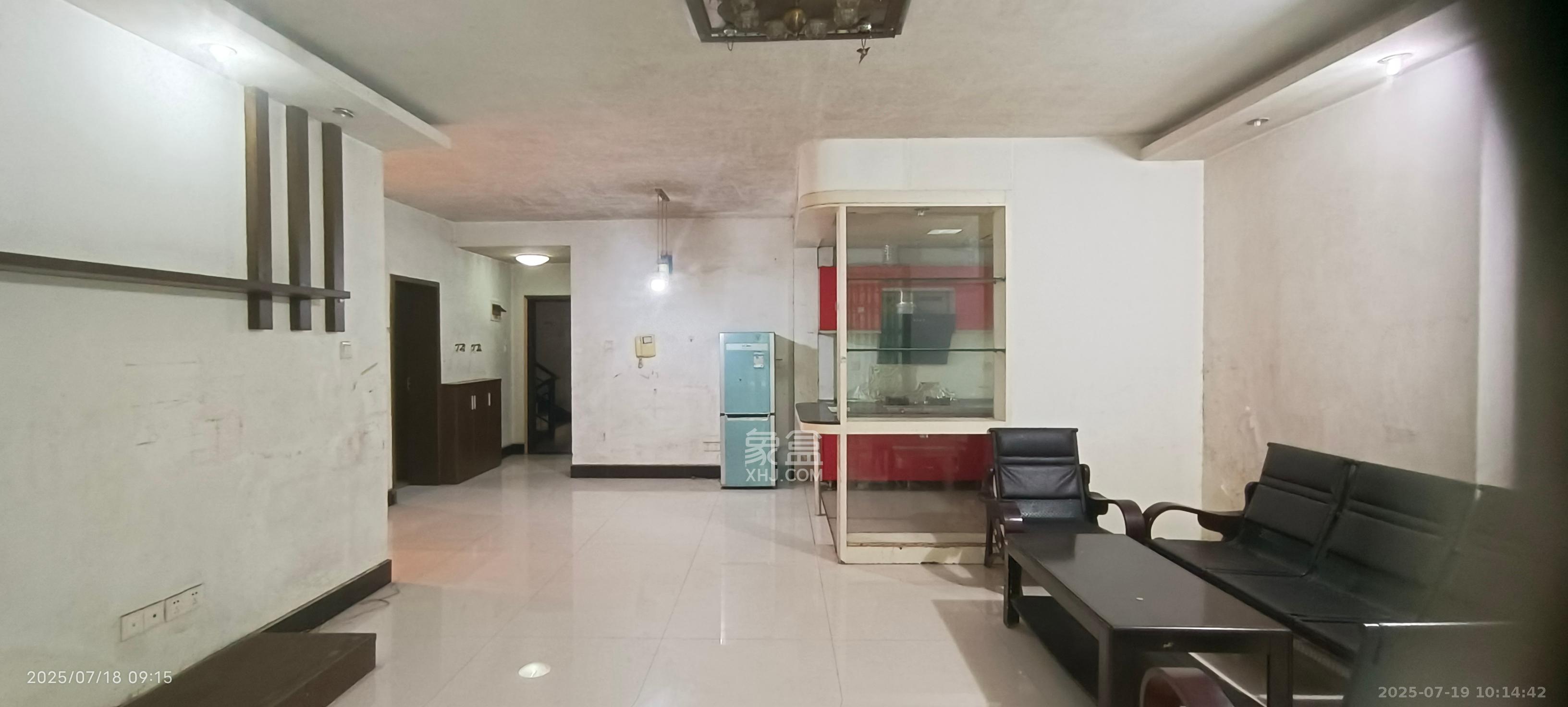 柠檬丽都 3室2厅1卫 2000.0元/月 柠檬丽都 3室2厅1卫 2000.0元/月室内图