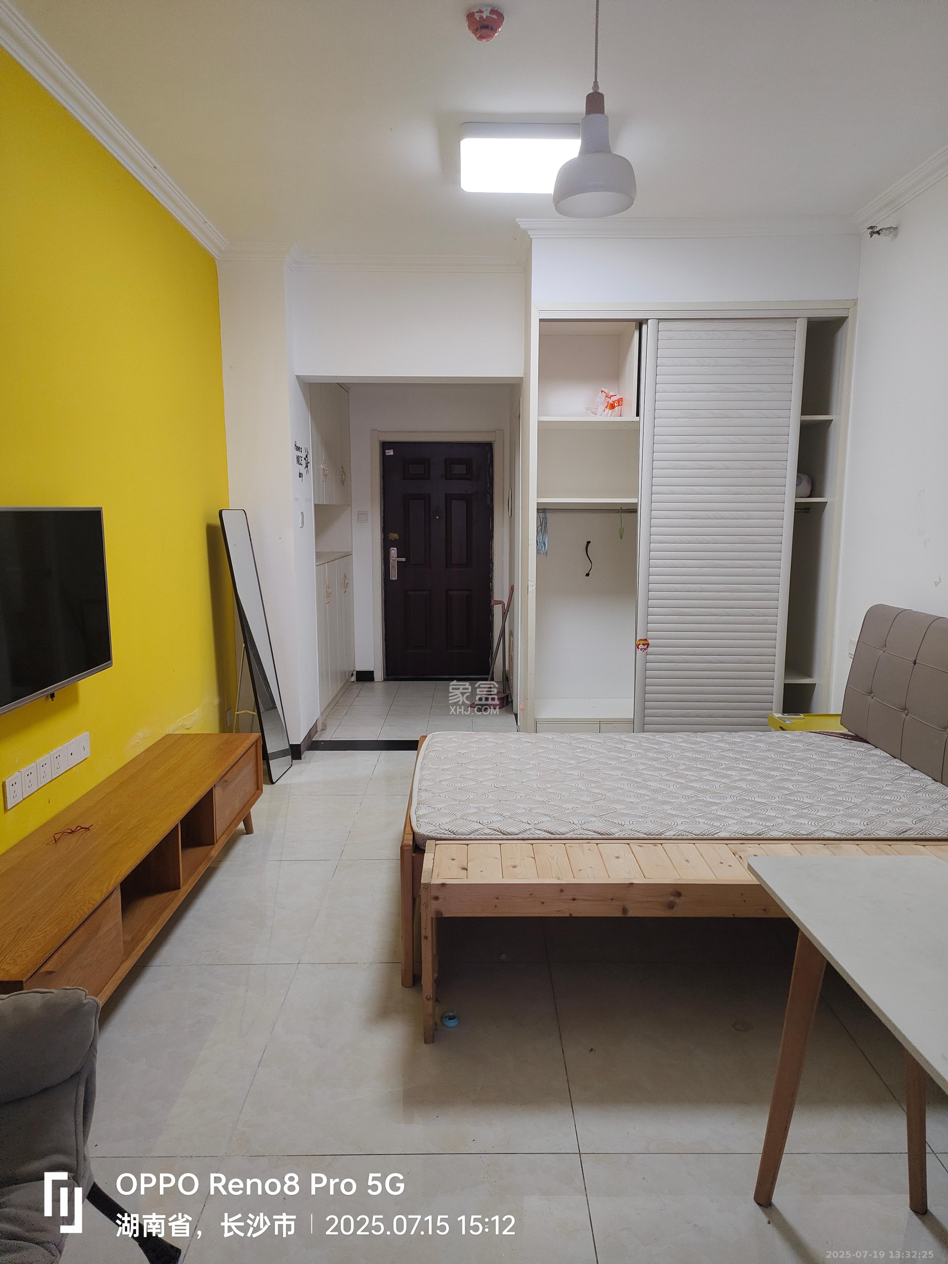 海德公园 1室1厅1卫 1200.0元/月 海德公园 1室1厅1卫 1200.0元/月室内图