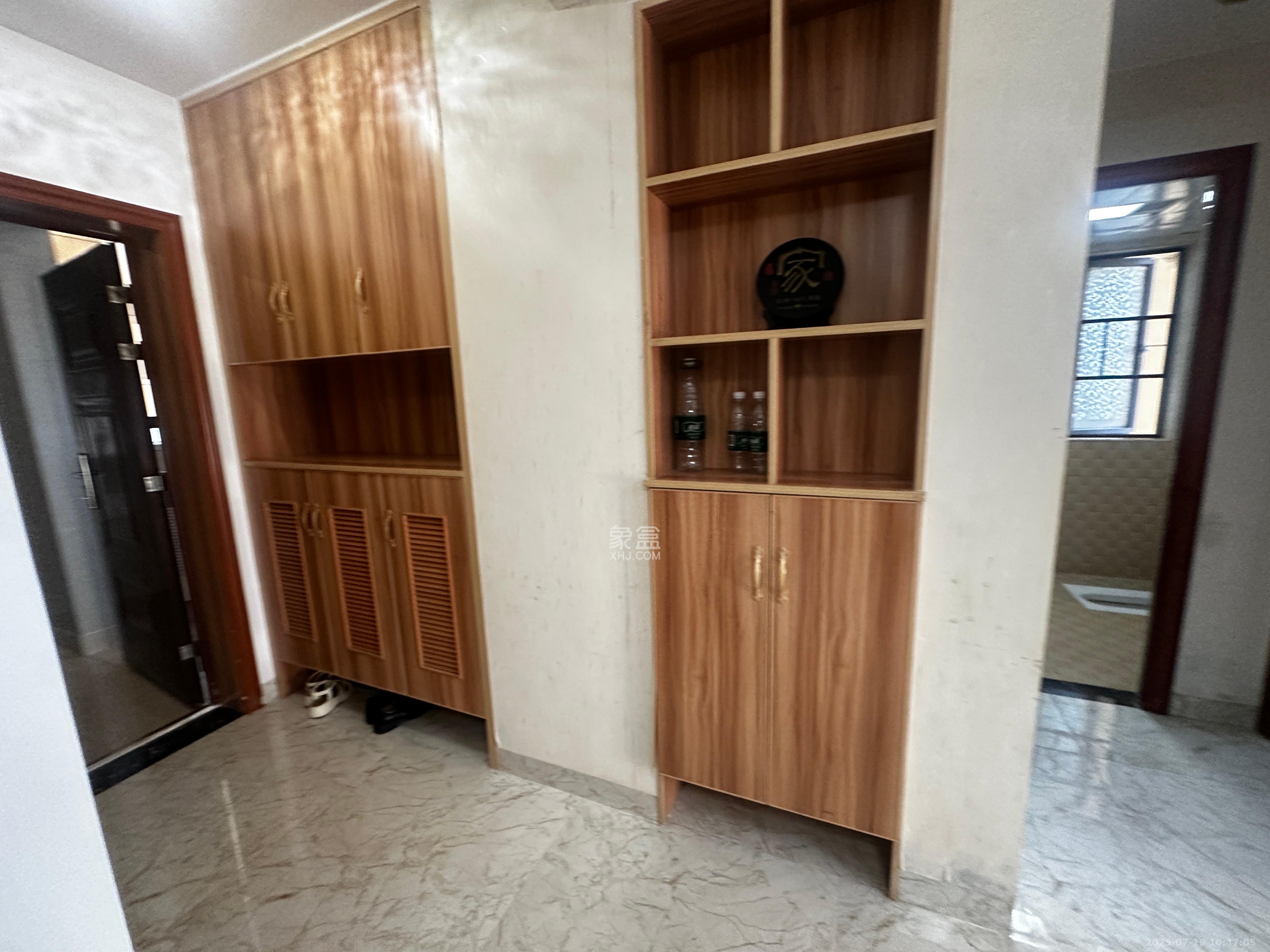 龙湖湘风原著（龙湖湘风星城）  1室2厅1卫   1800.00元/月室内图