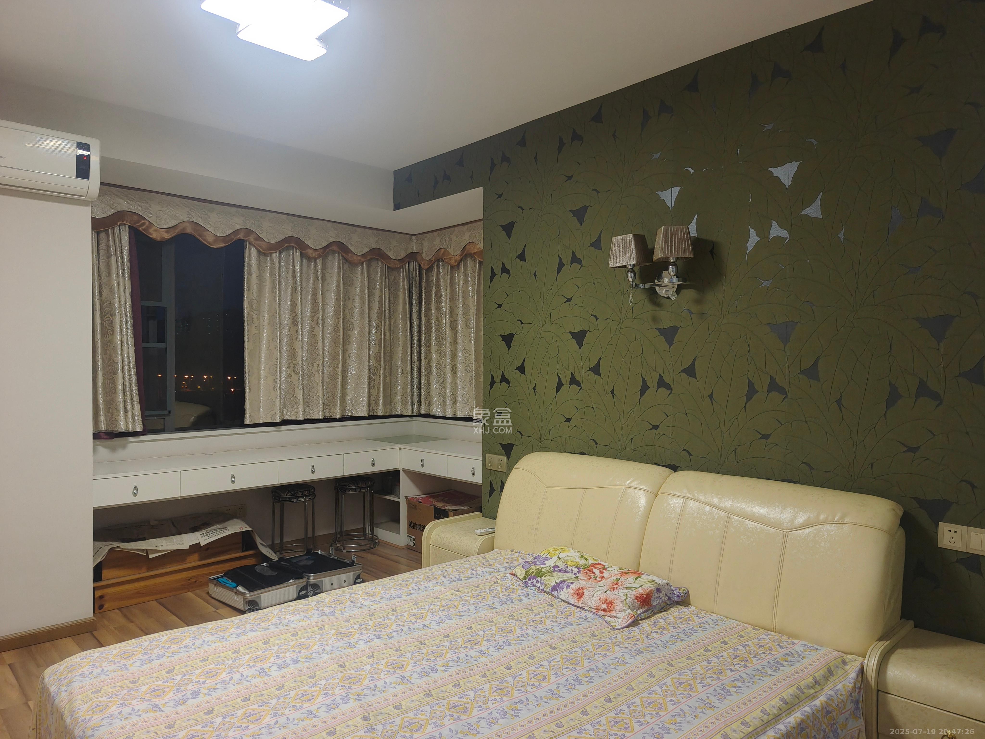 卓越蔚蓝海岸二期 3室2厅2卫 3600.0元/月 卓越蔚蓝海岸二期 3室2厅2卫 3600.0元/月室内图