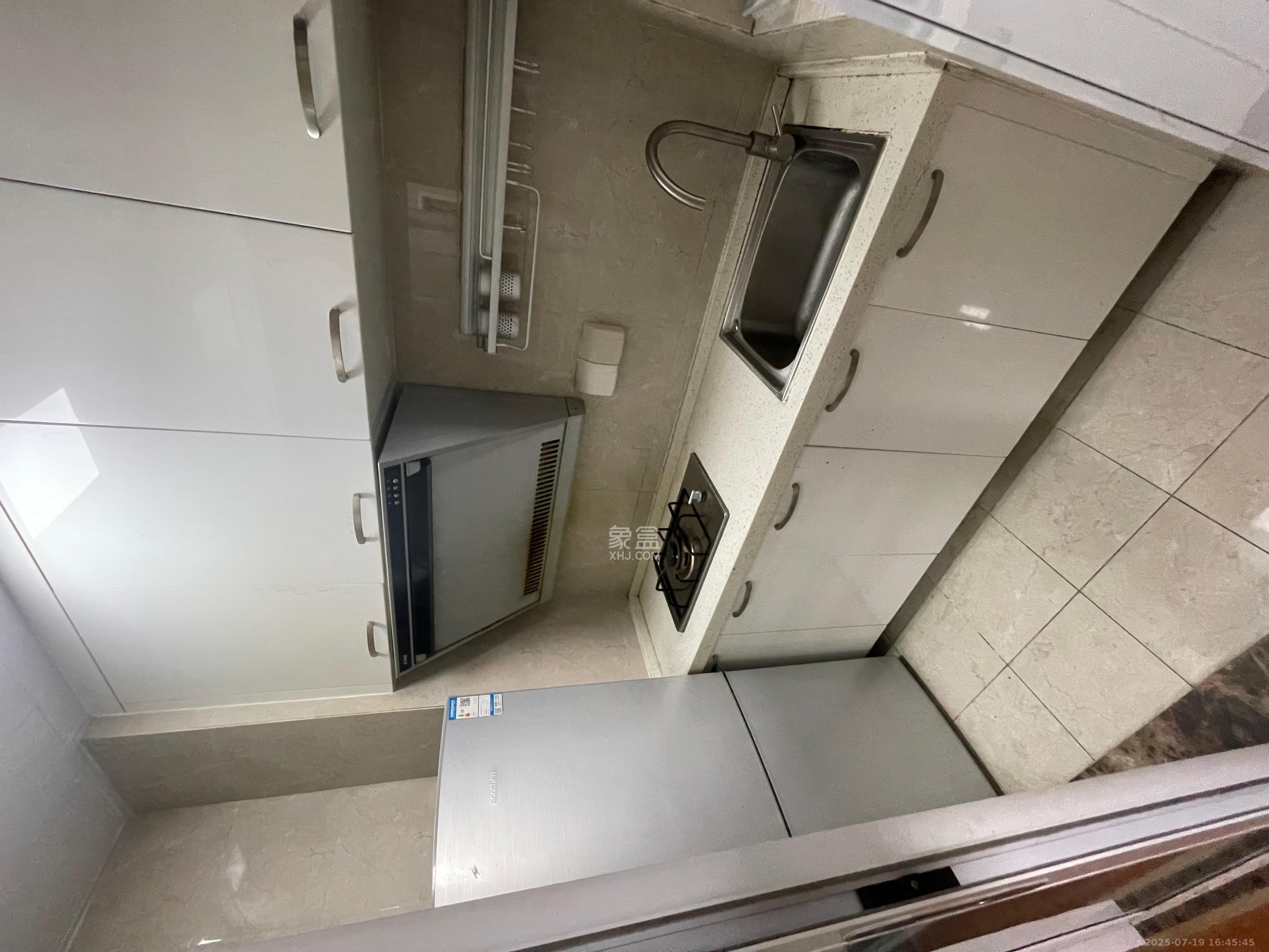 中建信和城  1室1厅1卫   1500.00元/月室内图