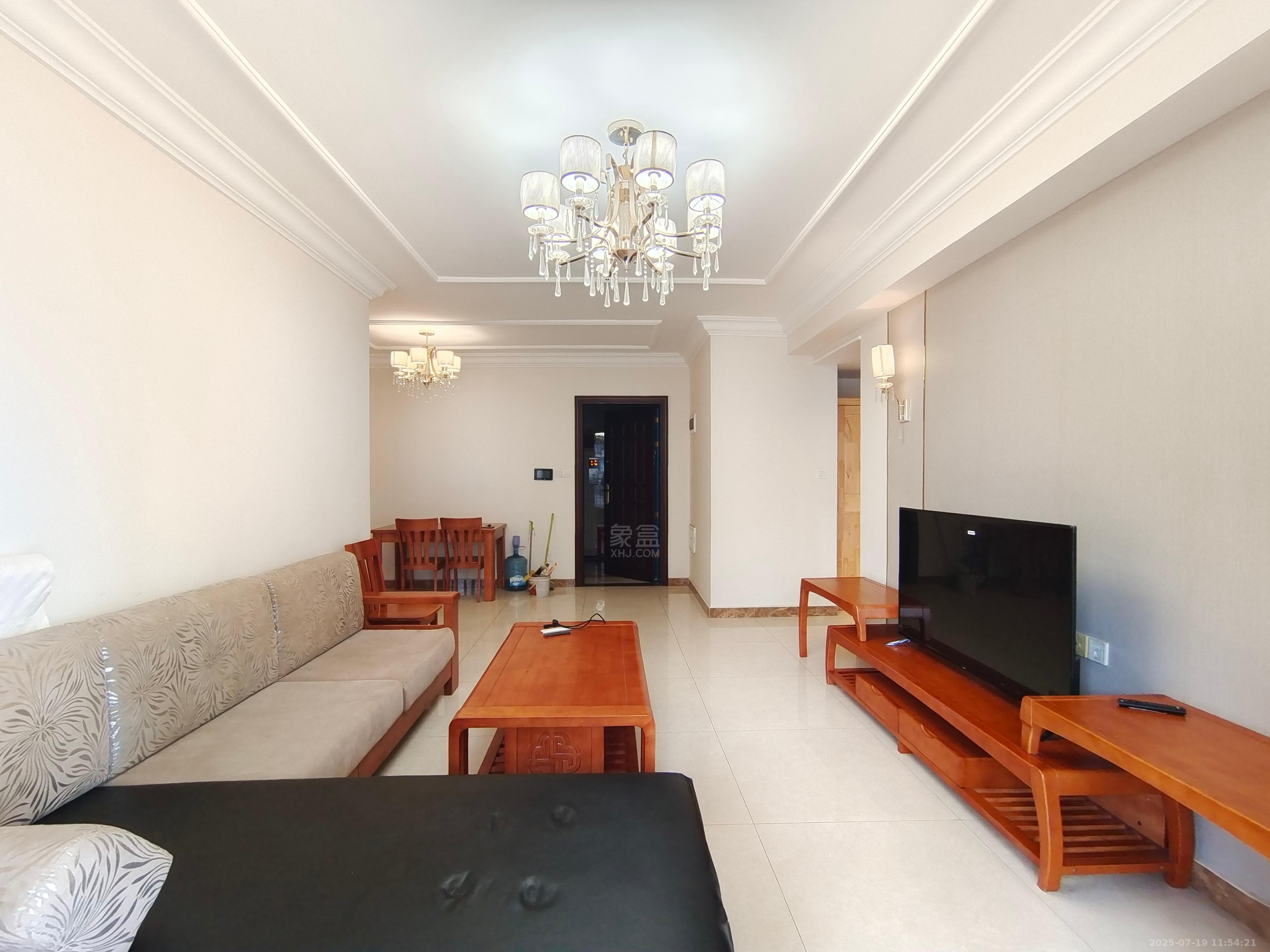 恒大华府 3室2厅1卫 2000.0元/月 恒大华府 3室2厅1卫 2000.0元/月室内图