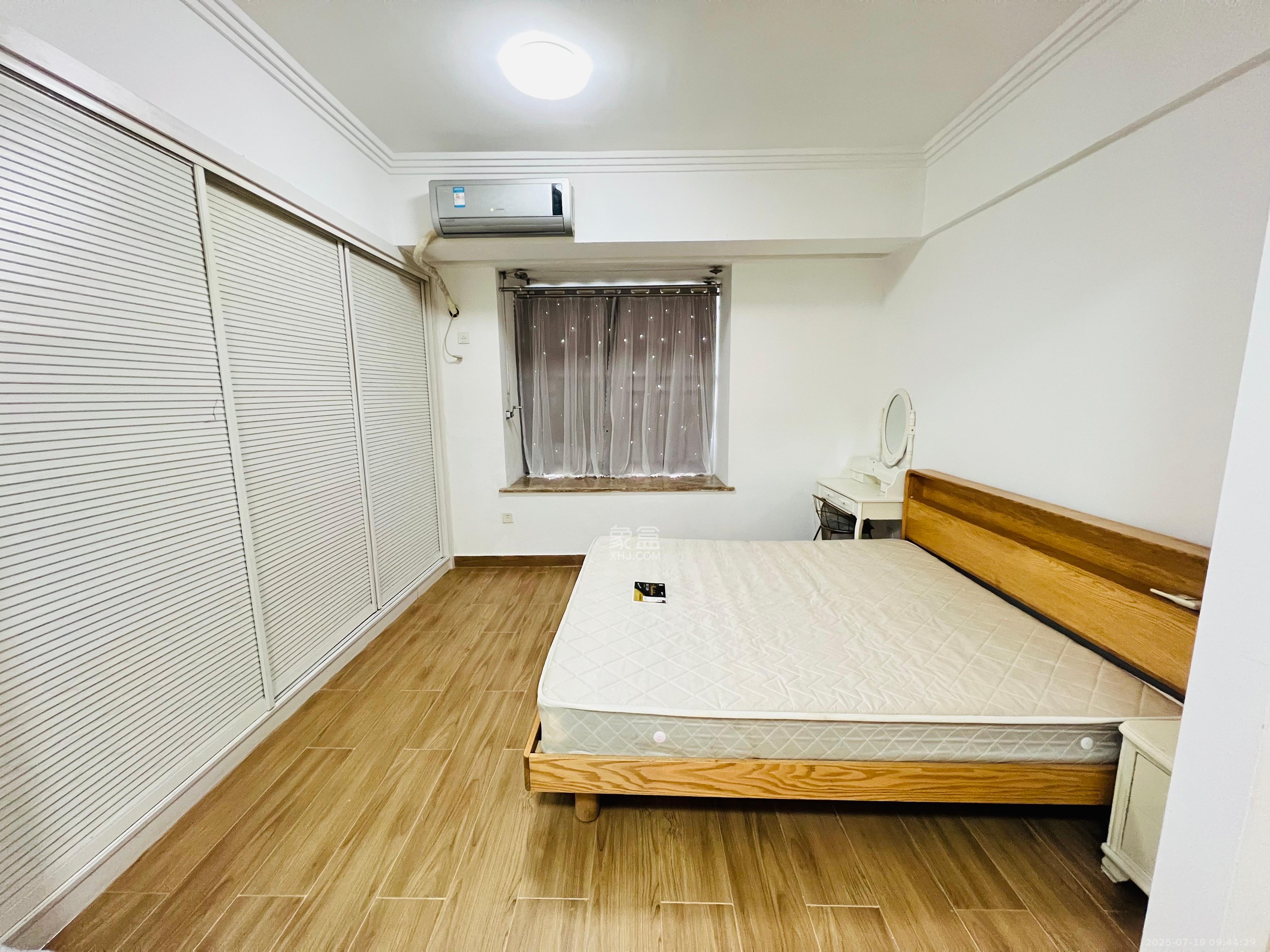 西子一间  1室1厅1卫   1500.00元/月室内图