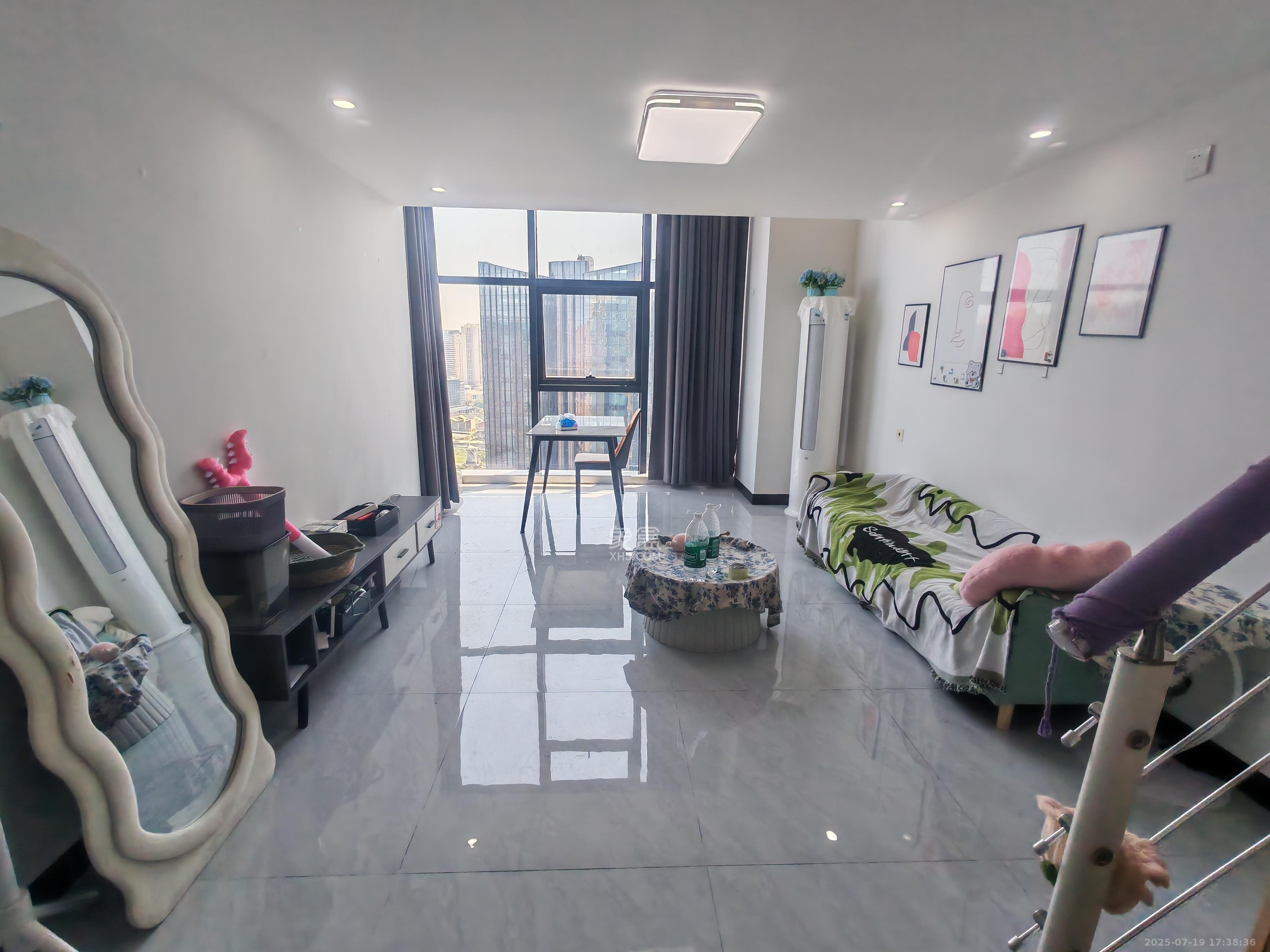 碧桂园印象 2室1厅1卫 2000.0元/月 碧桂园印象 2室1厅1卫 2000.0元/月室内图