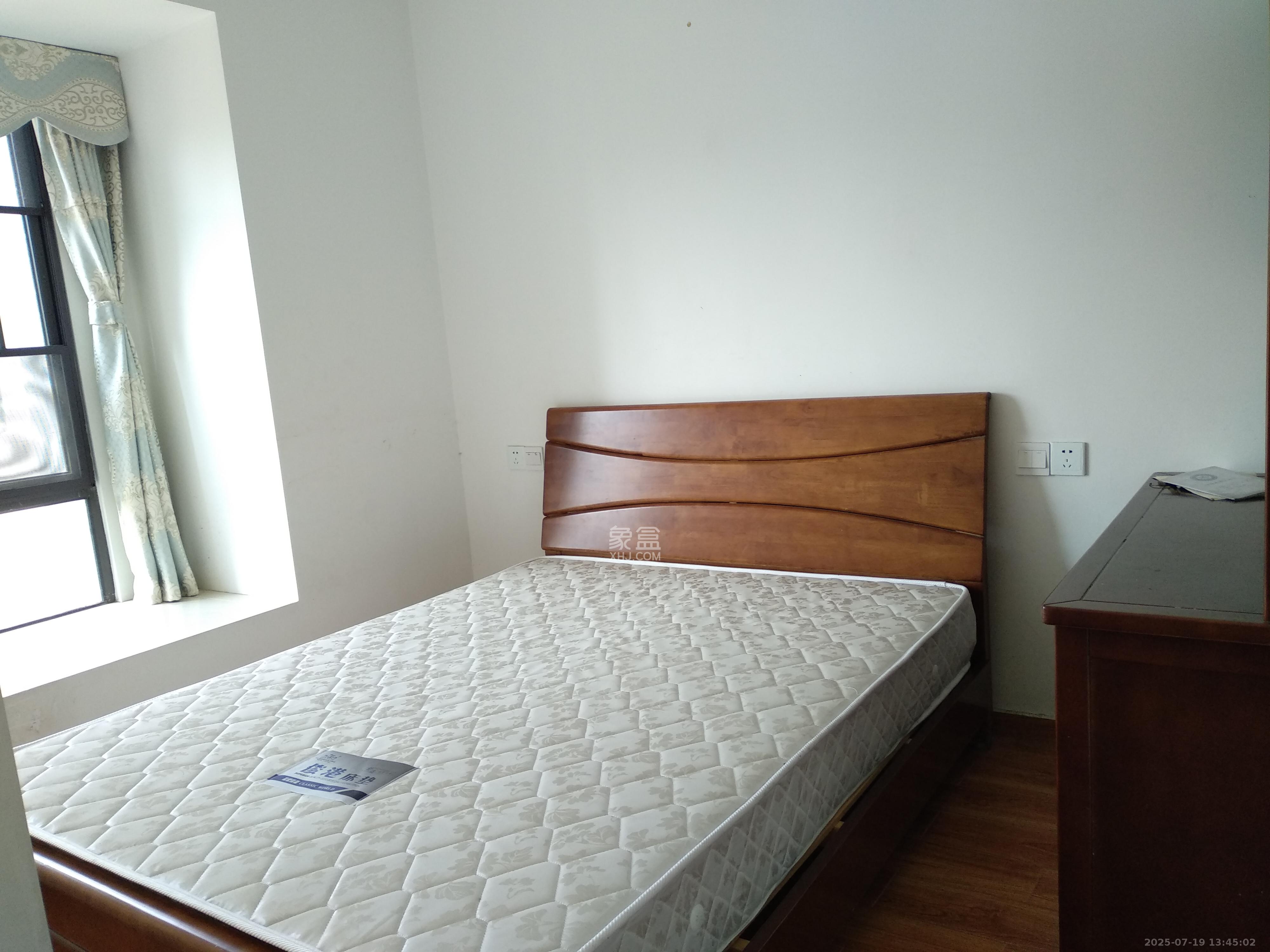 汇金城/嘉华城(二期、三期) 3室2厅1卫 2500.0元/月 汇金城/嘉华城(二期、三期) 3室2厅1卫 2500.0元/月室内图