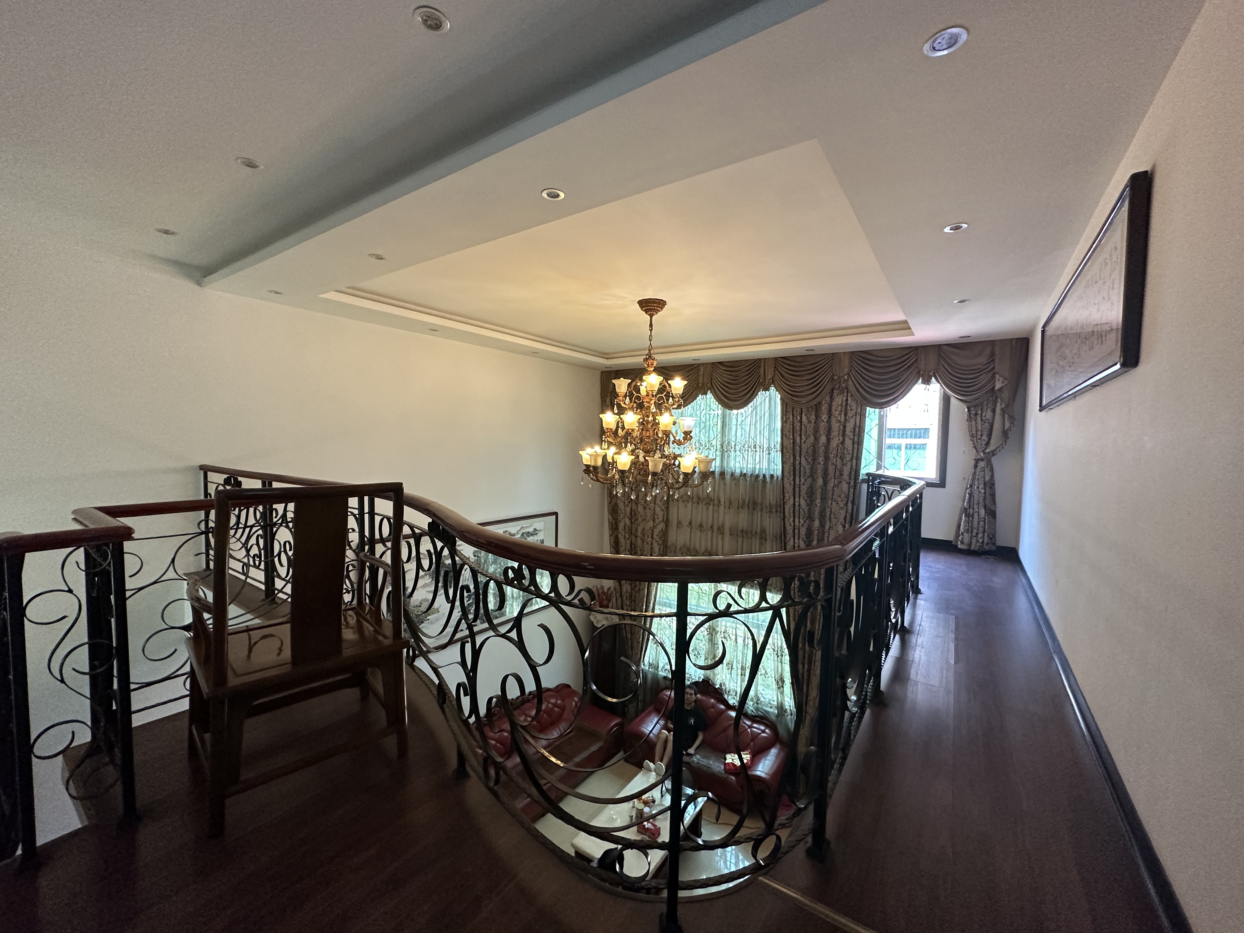 珠江花园  5室2厅3卫    268.0万 珠江花园  5室2厅3卫    268.0万室内图