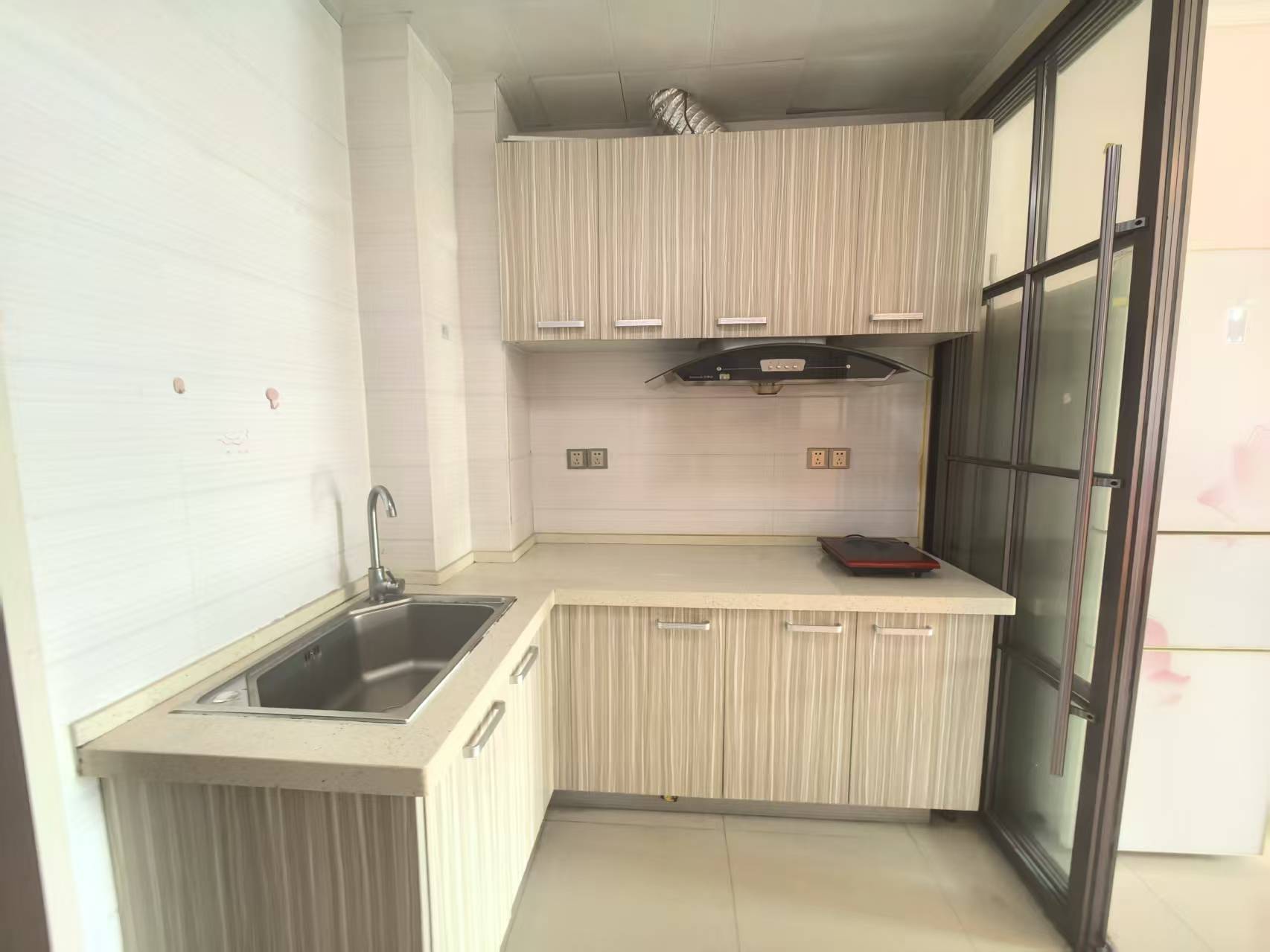 锦玉华庭新华东路1188号 1室1厅1卫 16.8万 锦玉华庭新华东路1188号 1室1厅1卫 16.8万室内图