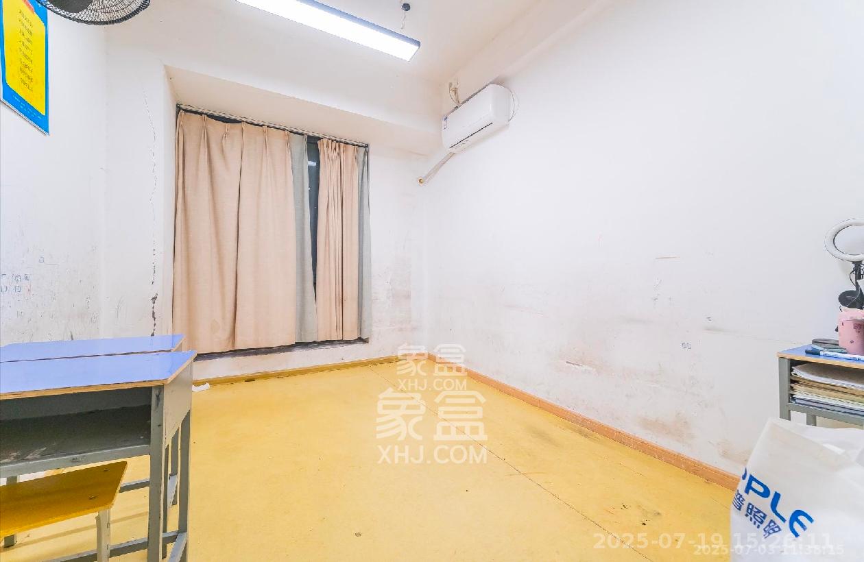 恒基凯旋门一二期 4室2厅2卫 5000.0元/月 恒基凯旋门一二期 4室2厅2卫 5000.0元/月室内图