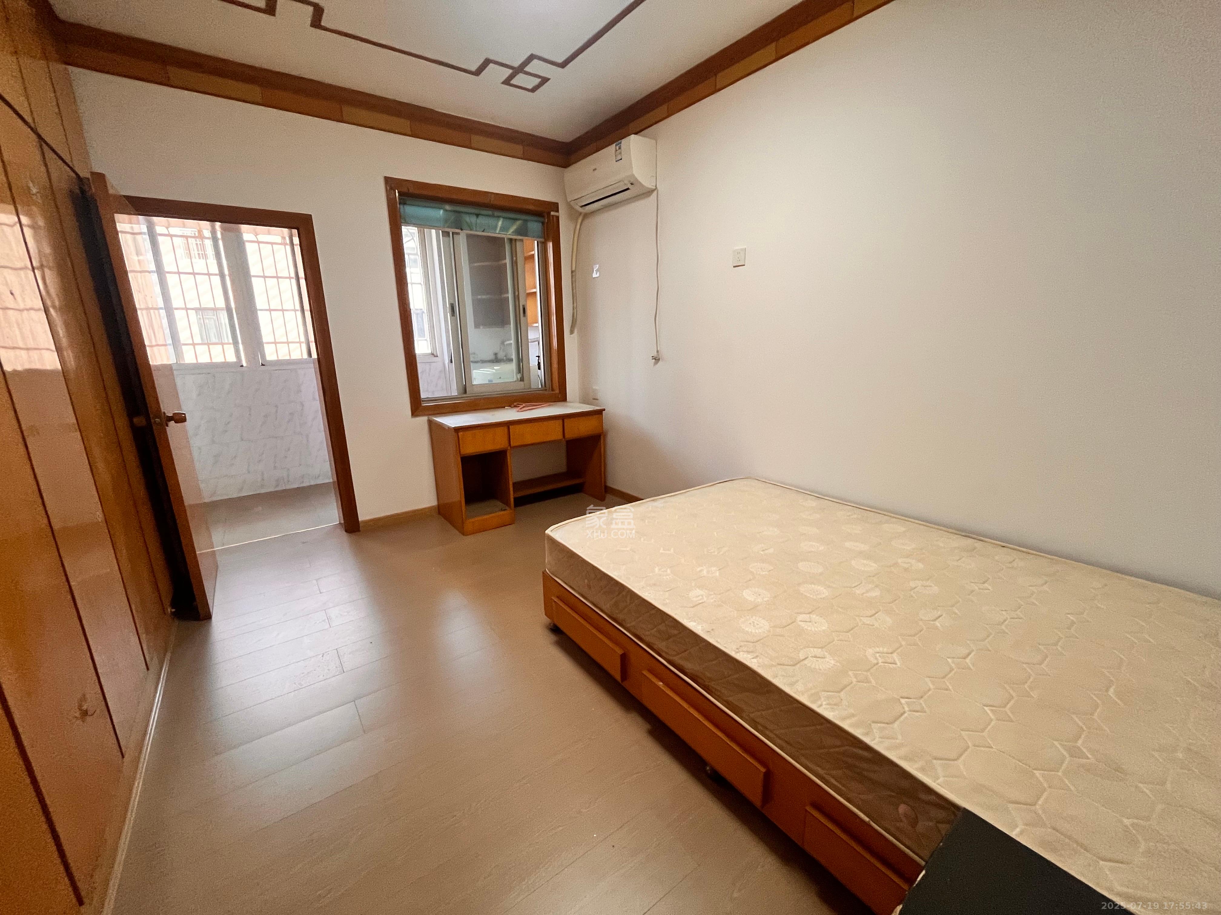 岳麓区教师村  2室2厅1卫    2100.0元/月室内图