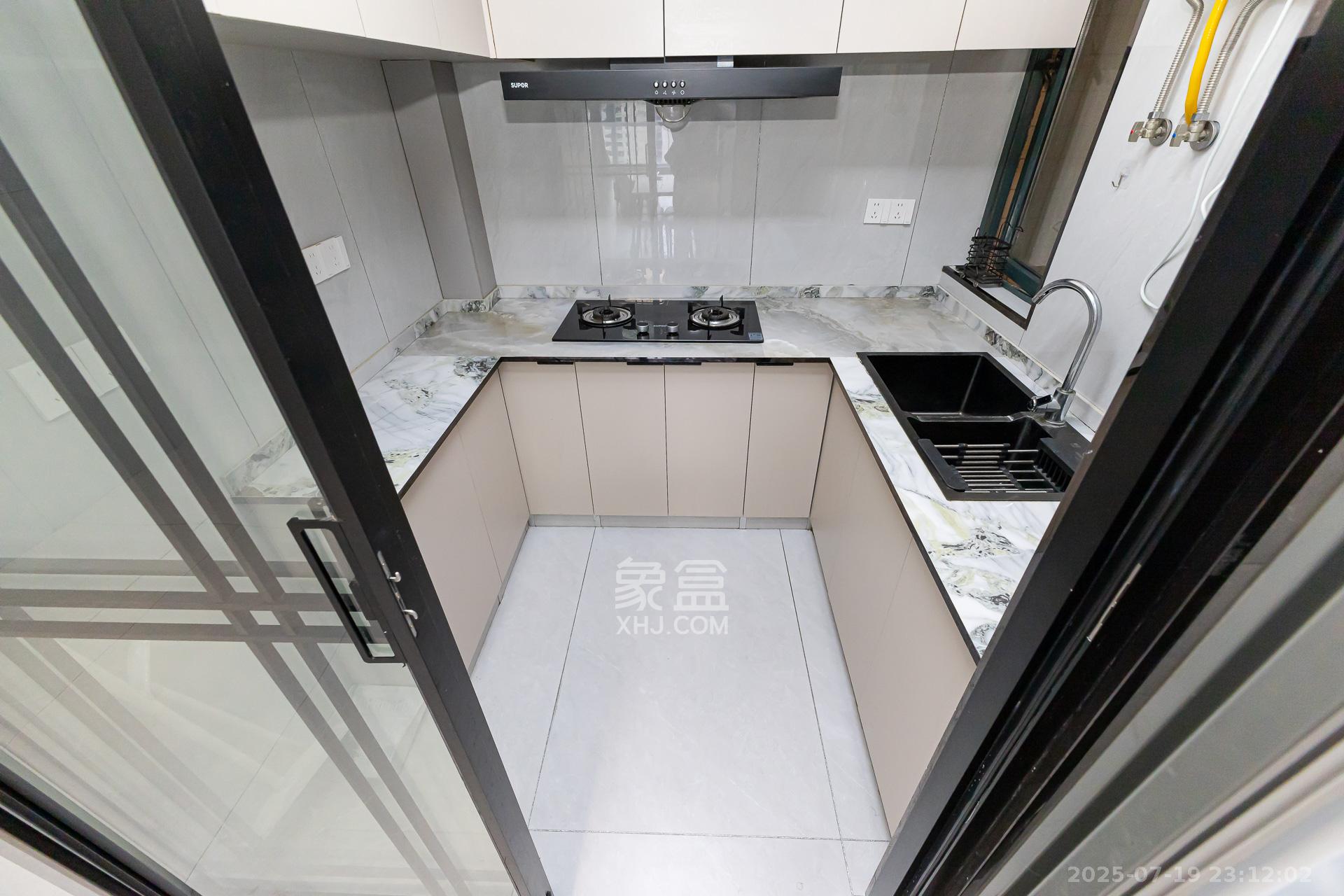 金湘苑(星澜之悦) 3室2厅1卫 82.8万 金湘苑(星澜之悦) 3室2厅1卫 82.8万厨房