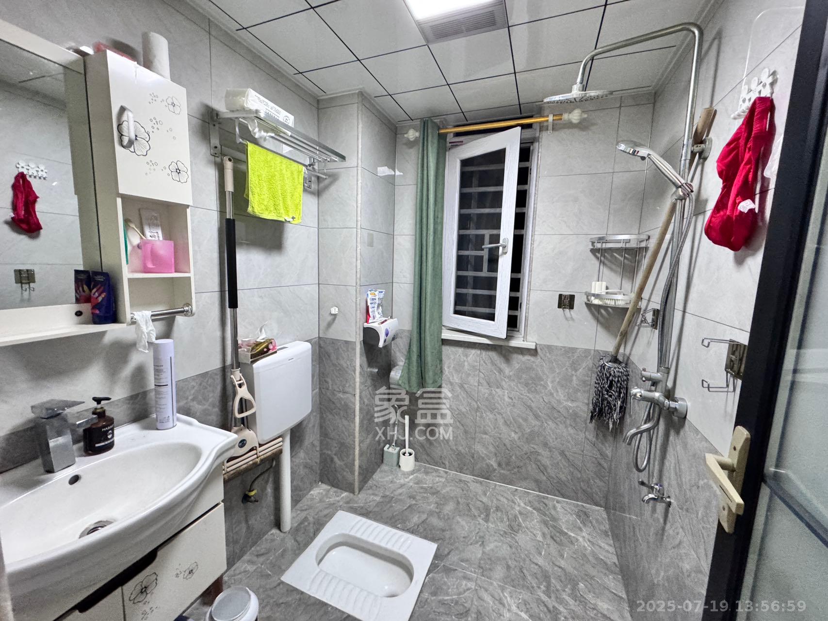 星城新宇川河苑 1室1厅1卫 800.0元/月 星城新宇川河苑 1室1厅1卫 800.0元/月室内图