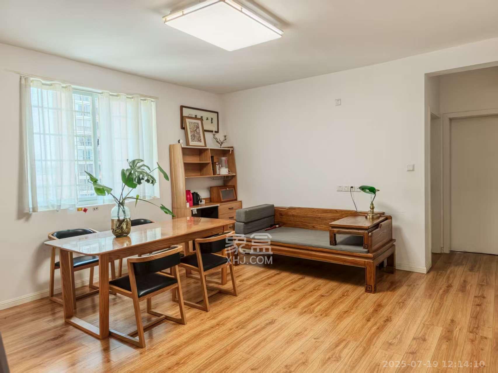 电信308 2室2厅1卫 3500.0元/月 电信308 2室2厅1卫 3500.0元/月室内图