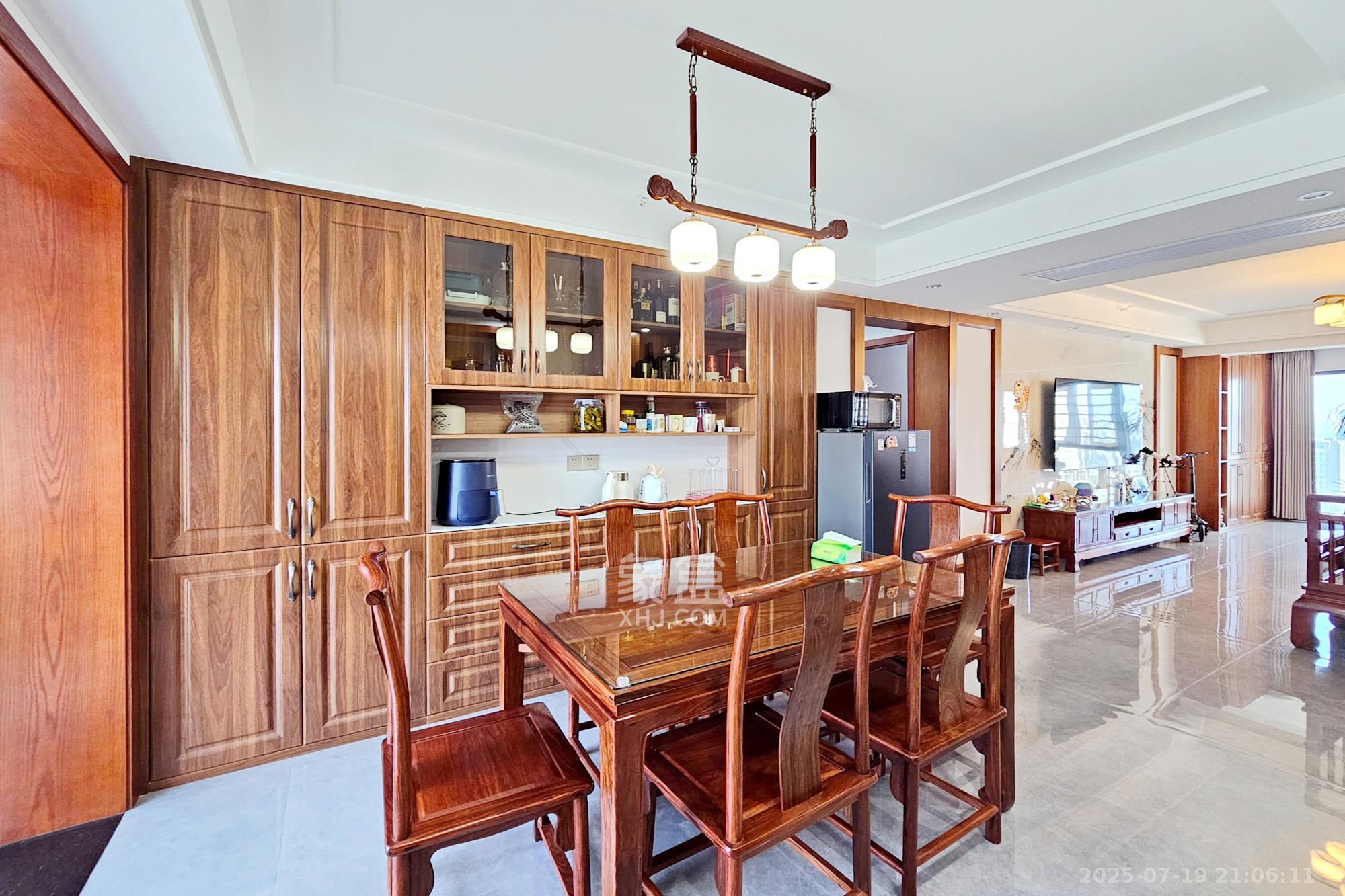 阳光城尚东湾凌云府 4室2厅2卫 160.0万 阳光城尚东湾凌云府 4室2厅2卫 160.0万客厅