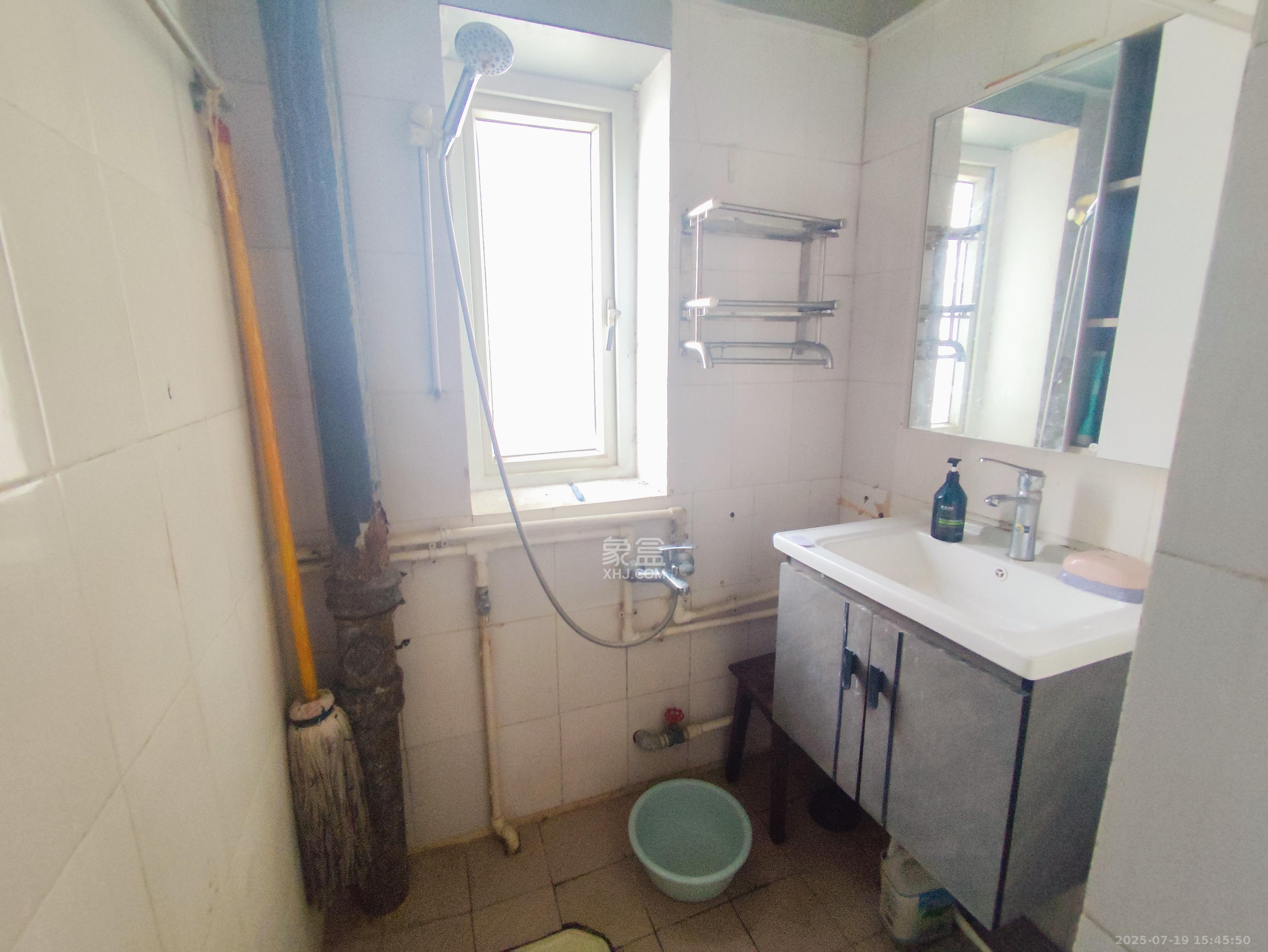 中山路散盘 5室1厅1卫 2500.0元/月 中山路散盘 5室1厅1卫 2500.0元/月室内图