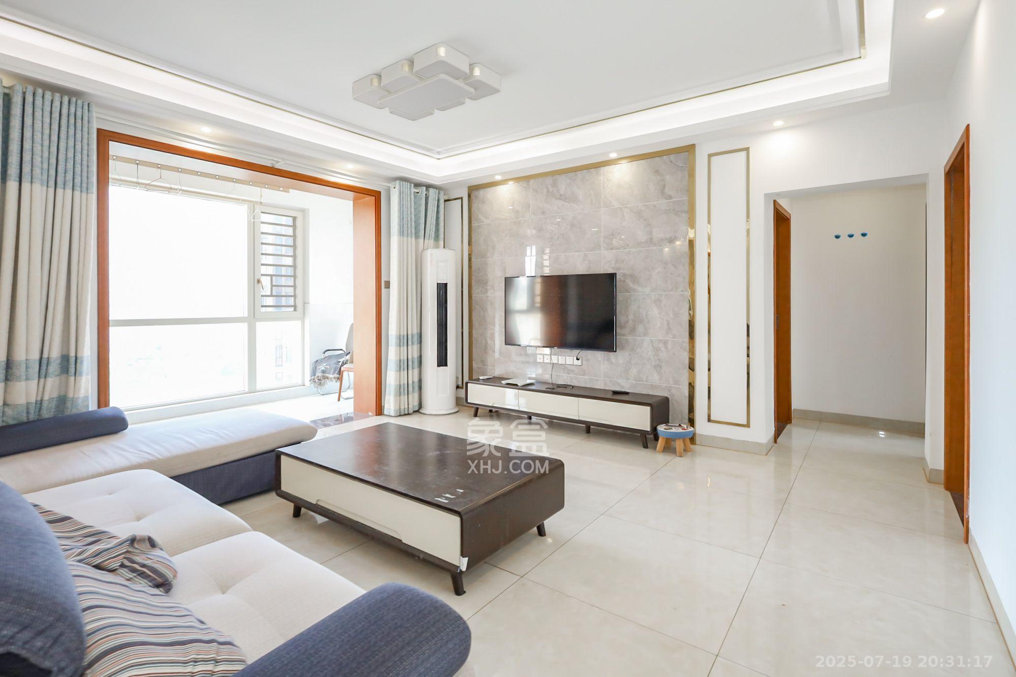 世茂外滩里(世茂铂翠湾三期) 4室2厅2卫 4500.0元/月 世茂外滩里(世茂铂翠湾三期) 4室2厅2卫 4500.0元/月室内图