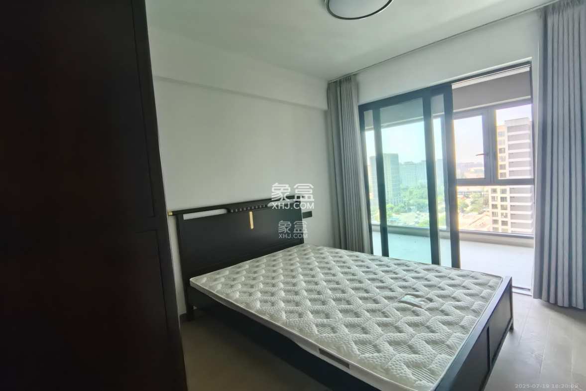 金地都会风華 4室2厅2卫 4000.0元/月 金地都会风華 4室2厅2卫 4000.0元/月室内图