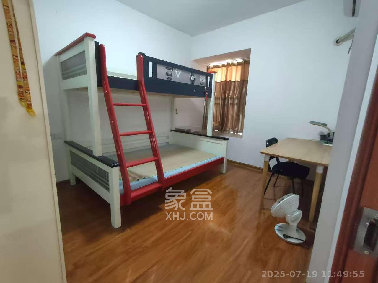 江山帝景雅典  3室1厅1卫    1800.0元/月 江山帝景雅典  3室1厅1卫    1800.0元/月室内图